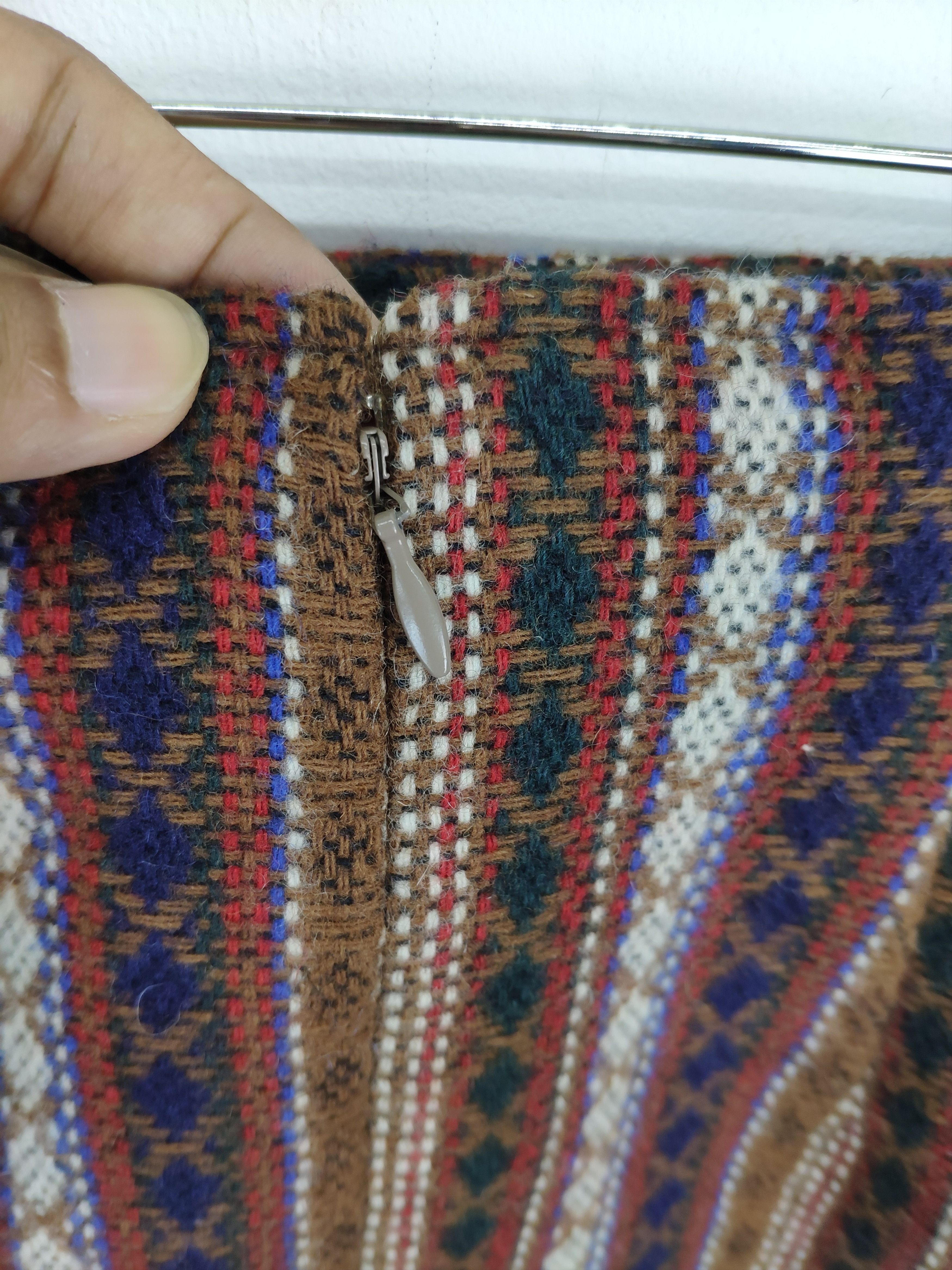 Japanese Brand Vintage Wool Mini Skirt Native Style Size 24" / US 00 / IT 34 - 8 Thumbnail