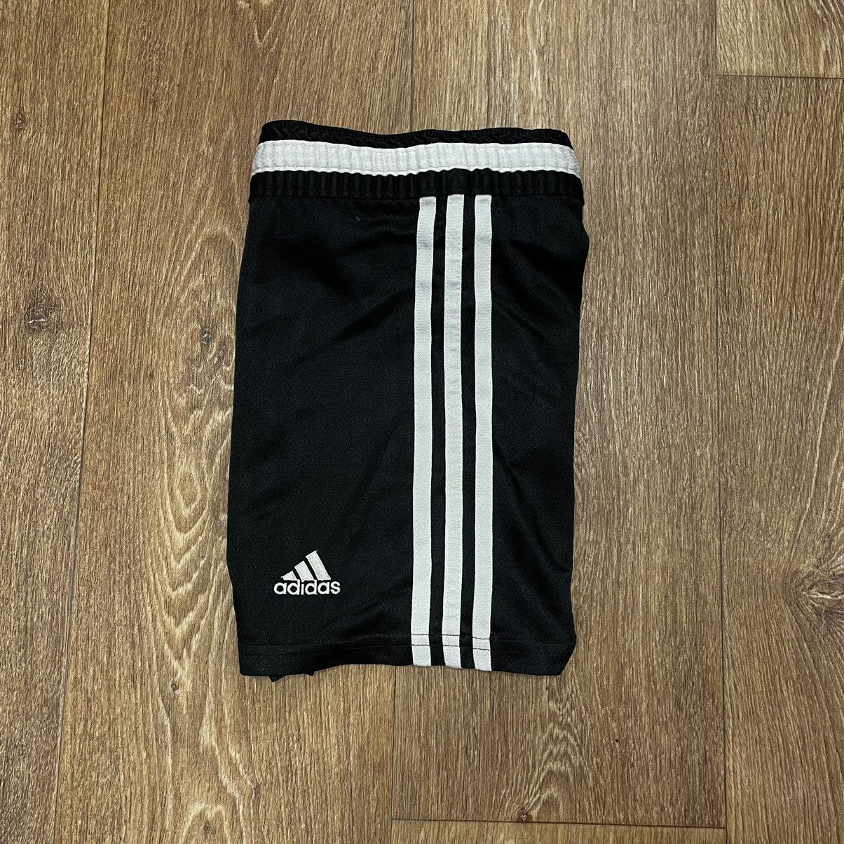 Vintage Vintage Y2K Adidas Striped Athletic Shorts Black Punk Logo M Size US 32 / EU 48 - 5 Thumbnail