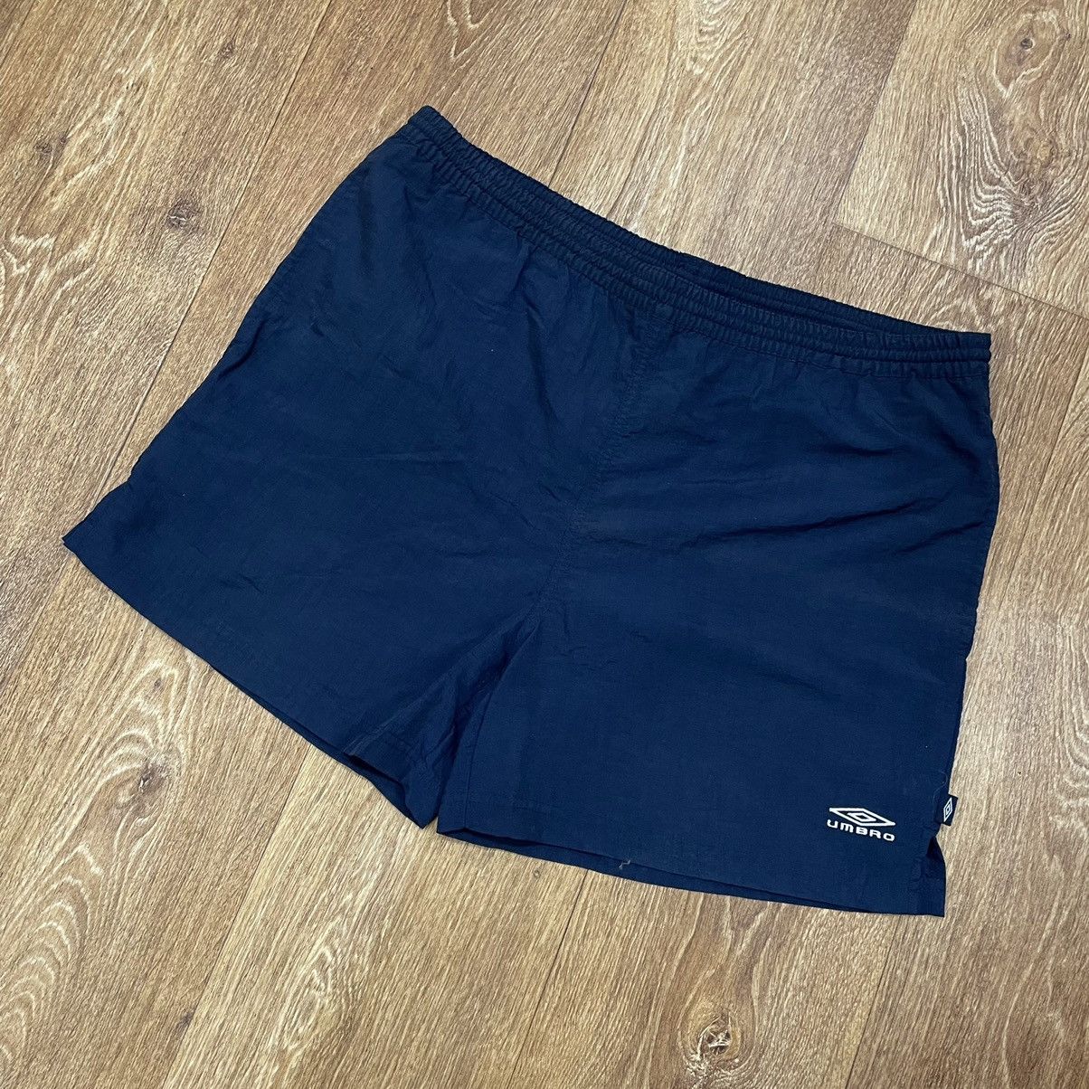 Vintage Vintage Y2K Umbro Mini Logo Shorts Streetwear Navy Baggy 36 Size US 36 / EU 52 - 2 Thumbnail