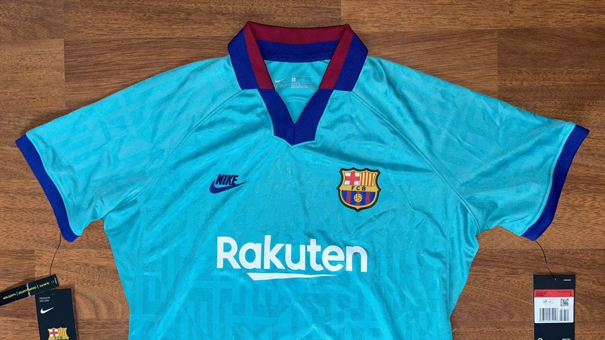 Nike NWT BARCELONA NIKE 2019/2020 FOOTBALL WOMENS THIRD JERSEY Size L / US 10 / IT 46 - 6 Thumbnail