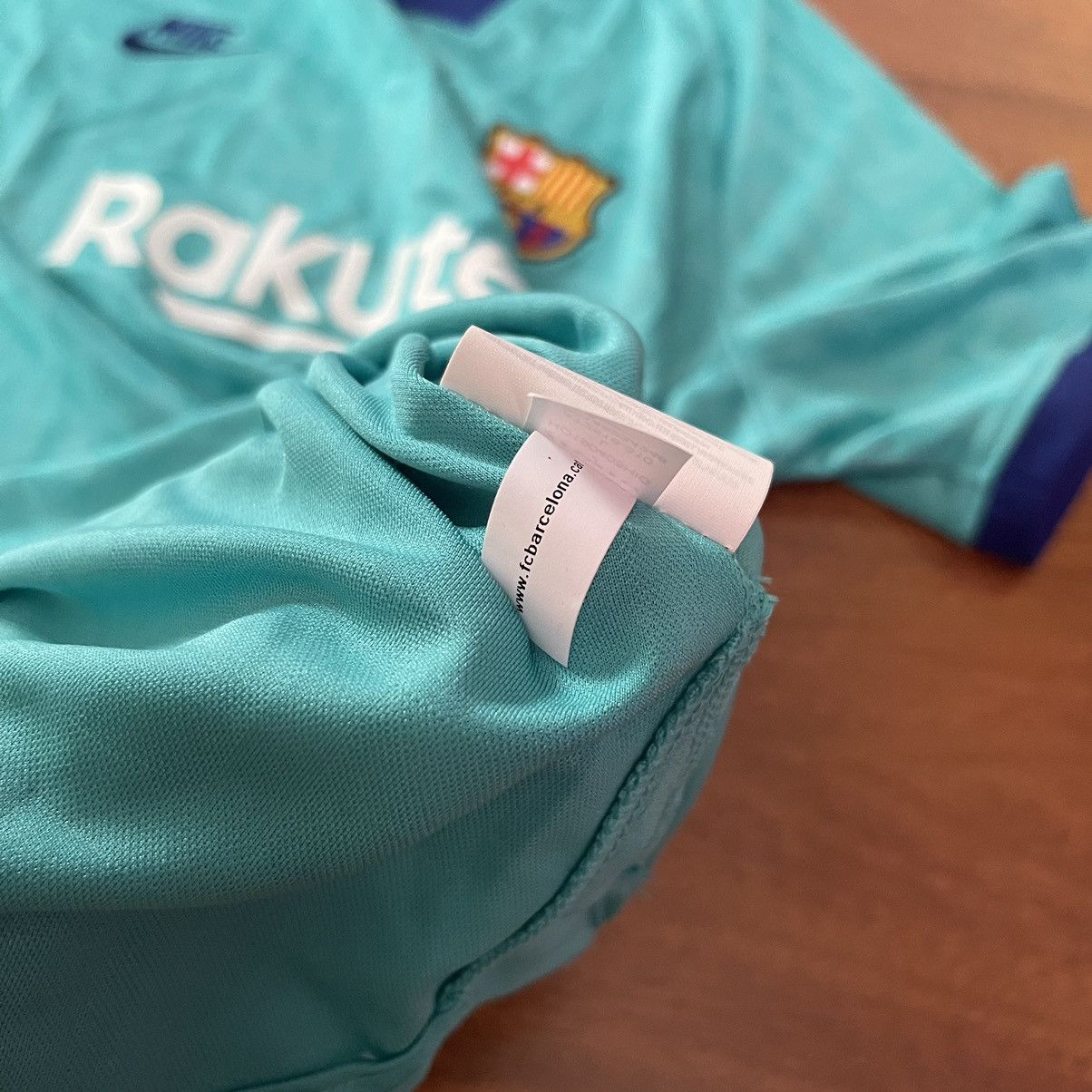 Nike NWT BARCELONA NIKE 2019/2020 FOOTBALL WOMENS THIRD JERSEY Size L / US 10 / IT 46 - 16 Thumbnail