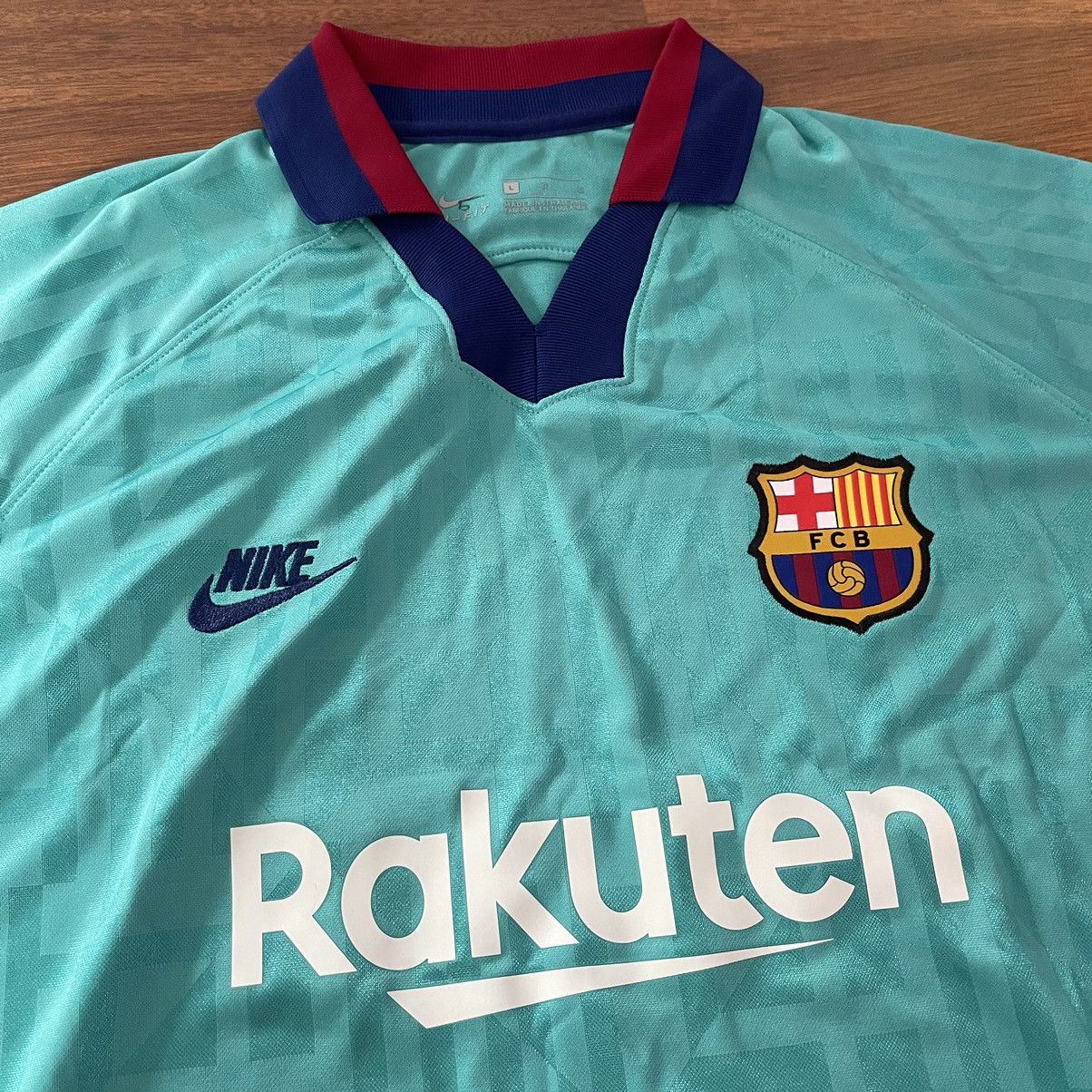 Nike NWT BARCELONA NIKE 2019/2020 FOOTBALL WOMENS THIRD JERSEY Size L / US 10 / IT 46 - 7 Thumbnail