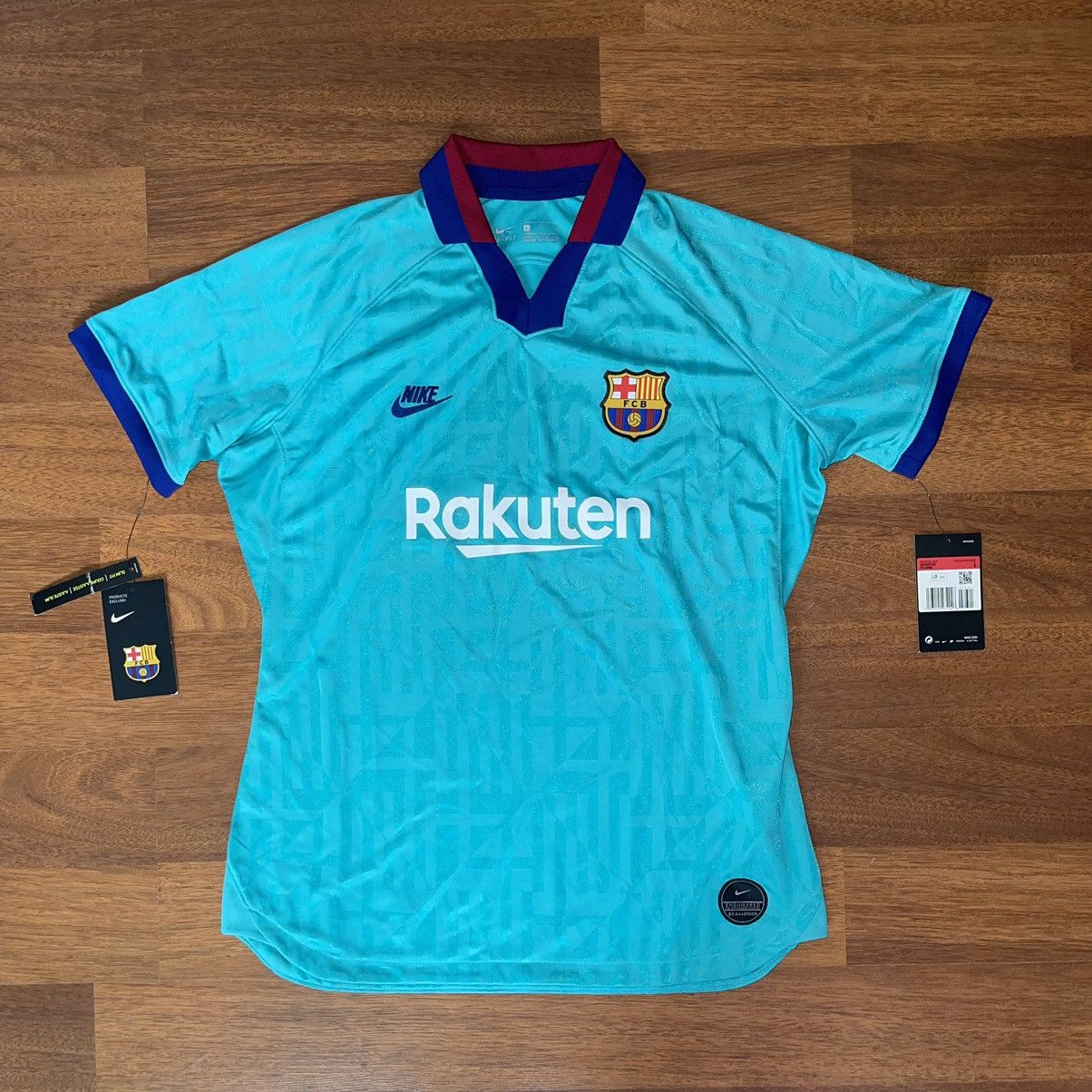 Nike NWT BARCELONA NIKE 2019/2020 FOOTBALL WOMENS THIRD JERSEY Size L / US 10 / IT 46 - 5 Thumbnail