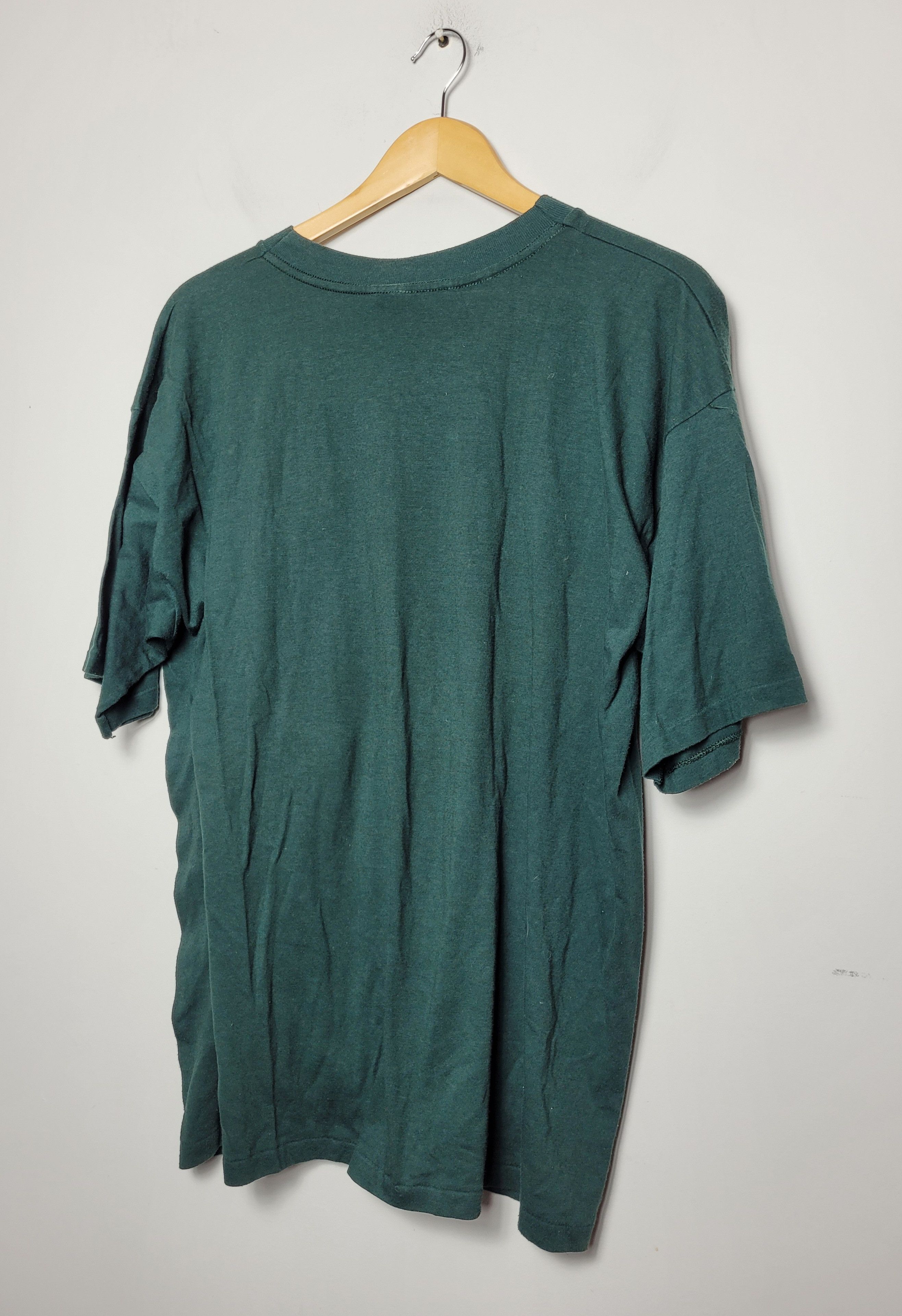 Vintage vintage 80s Quebec nature made in Canada tee Size US L / EU 52-54 / 3 - 8 Thumbnail