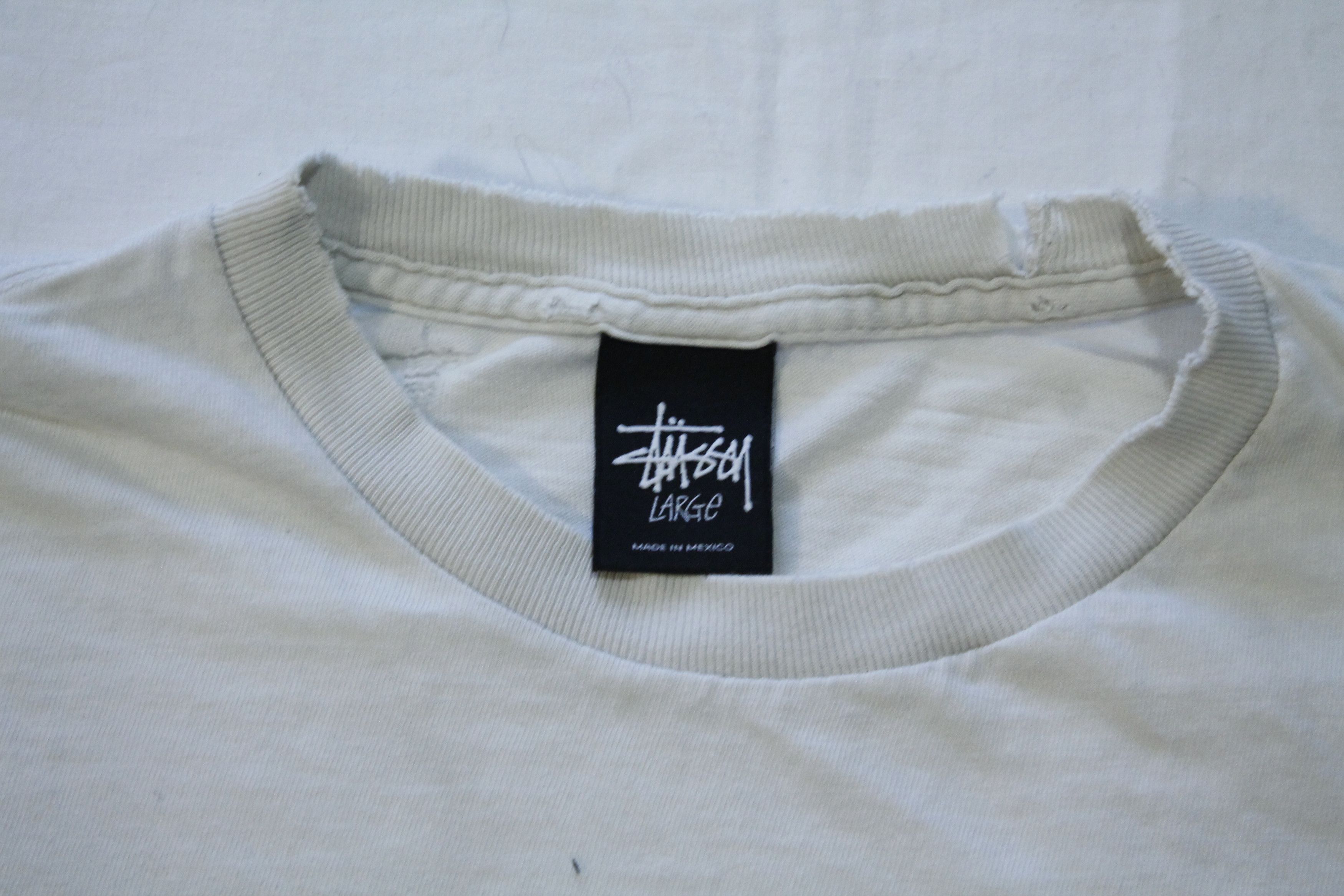 Stussy Distressed big logo "folded" tee Size US L / EU 52-54 / 3 - 3 Thumbnail