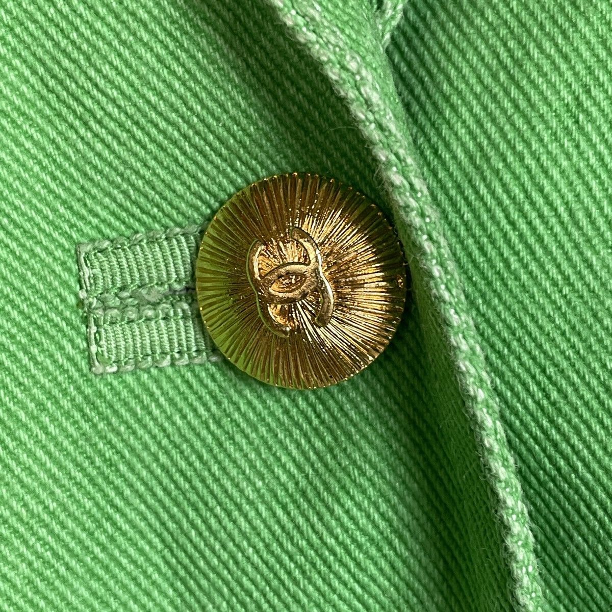 Chanel 🔥LAST PRICE🔥 Chanel Vert Green CC Buttons Coat Size M / US 6-8 / IT 42-44 - 10 Thumbnail