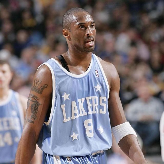Los Angeles Lakers Kobe Bryant Reebok Basketball Jersey, Size