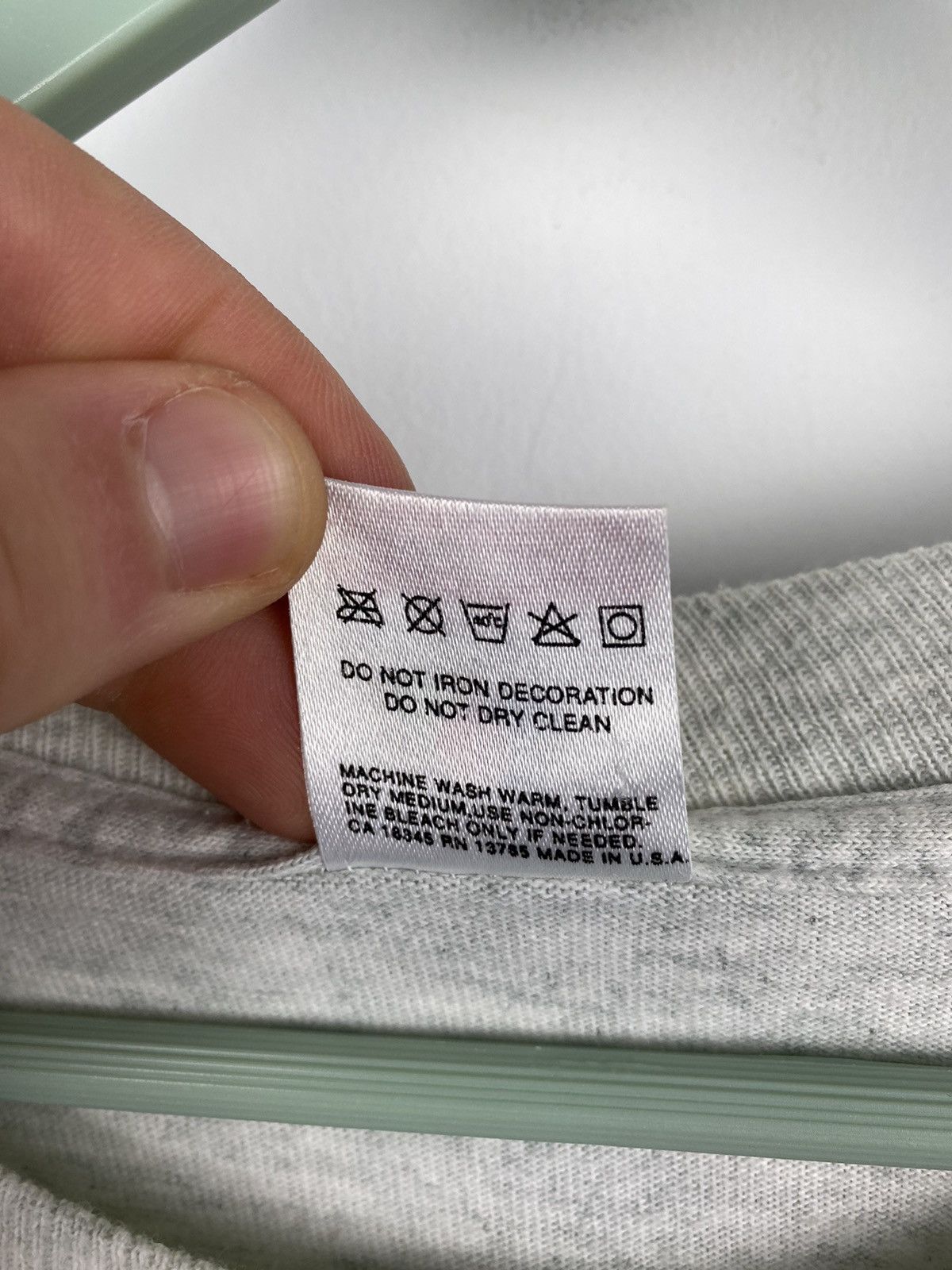 Vintage Vintage 1991 Funny Sex Position Pig T Shirt Y2K Porn Star Size US XL / EU 56 / 4 - 13 Thumbnail