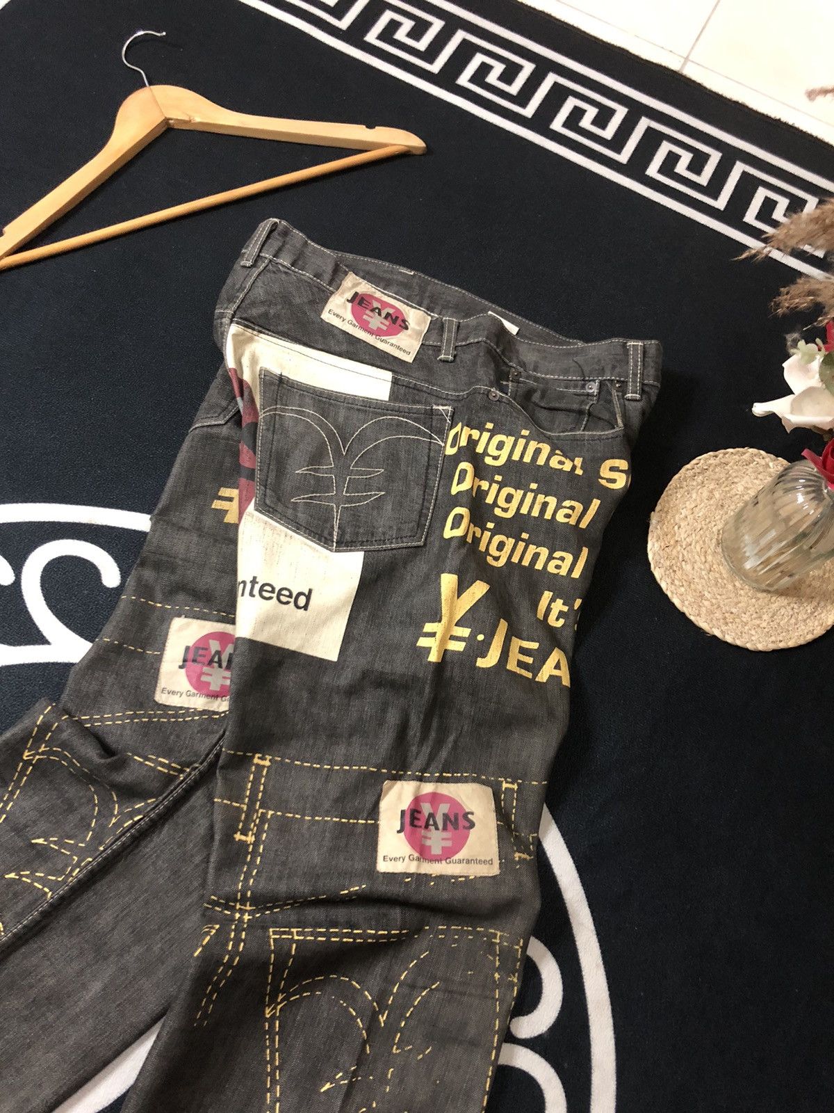 Japanese Brand × Vintage VINTAGE YEN JEANS OVER PRINT BIG LOGO DISTRESED DENIM Size US 32 / EU 48 - 13 Thumbnail