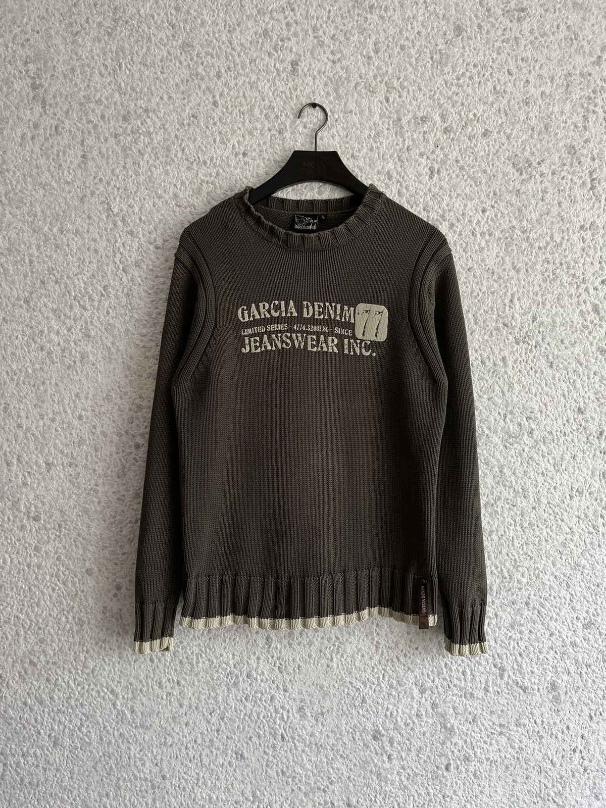 Mai Vintage Y2K Cashmere V Neck Sweater Size M/3