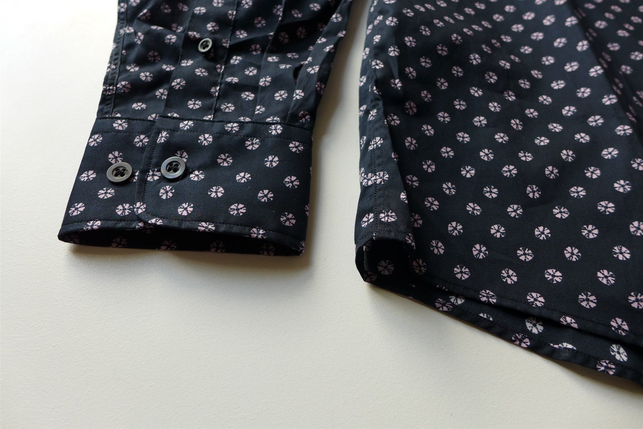 Dries Van Noten Dries Van Noten FW19 Corbin Shirt - Navy Sequin Print Size US M / EU 48-50 / 2 - 7 Thumbnail