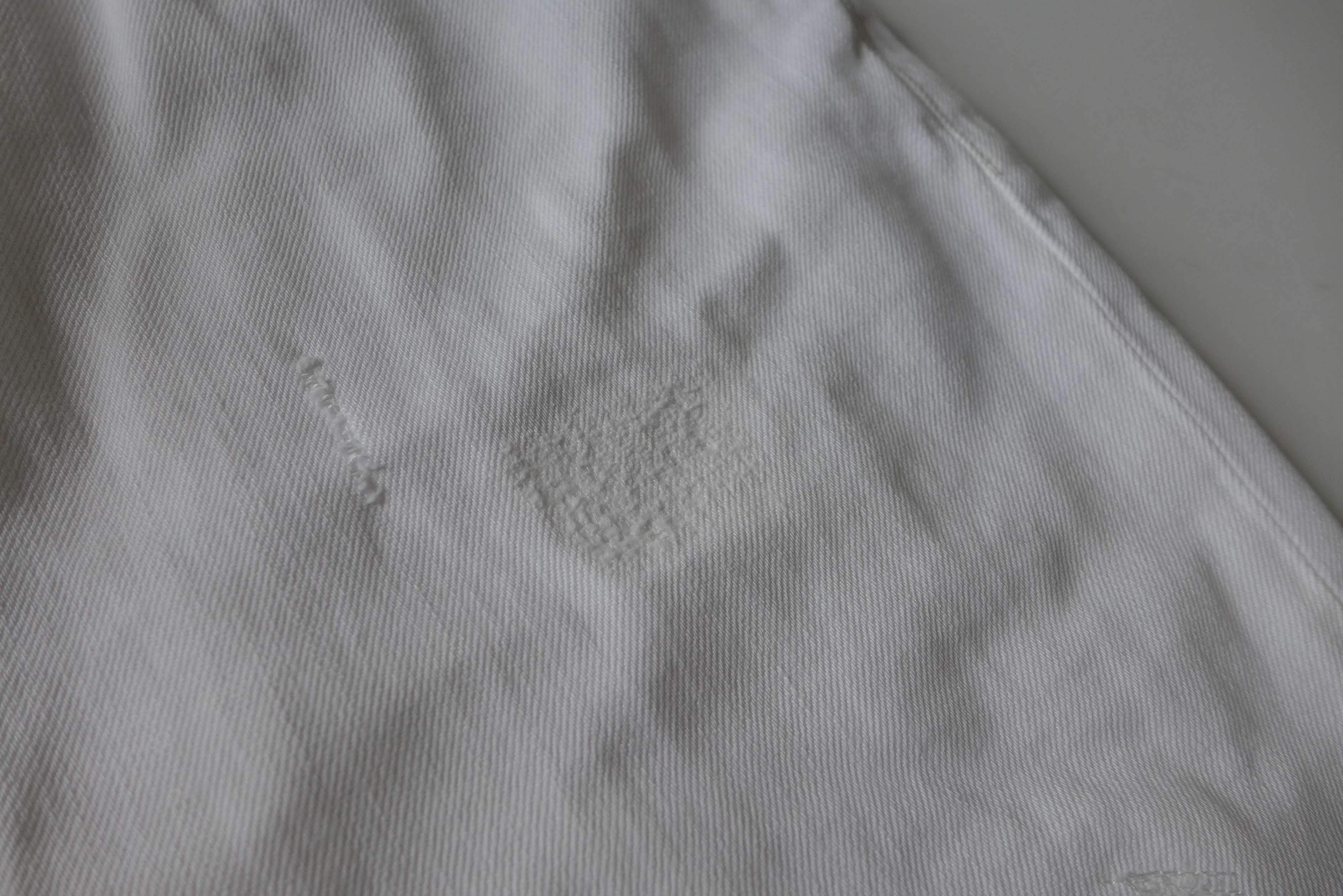 Saint Laurent Paris Saint Laurent D10 White Distressed Denim Jeans Size US 34 / EU 50 - 13 Thumbnail