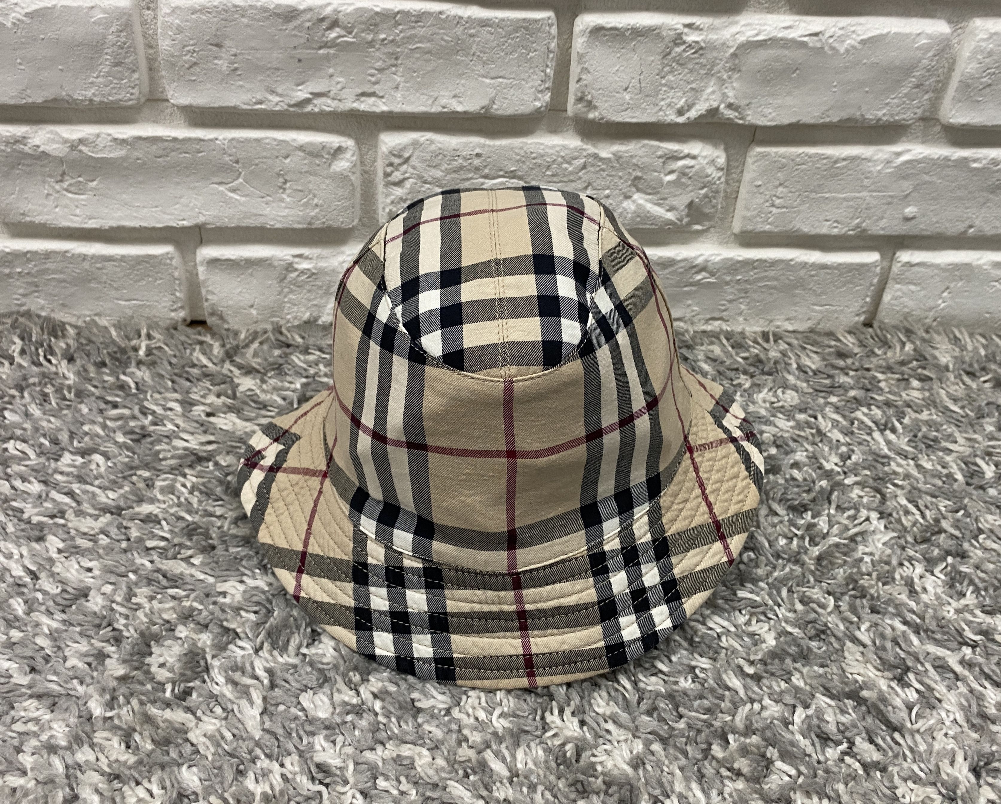 Burberry Burberry Nova Check Reversible Bucket Hat Monogram Beige Size ONE SIZE - 2 Thumbnail
