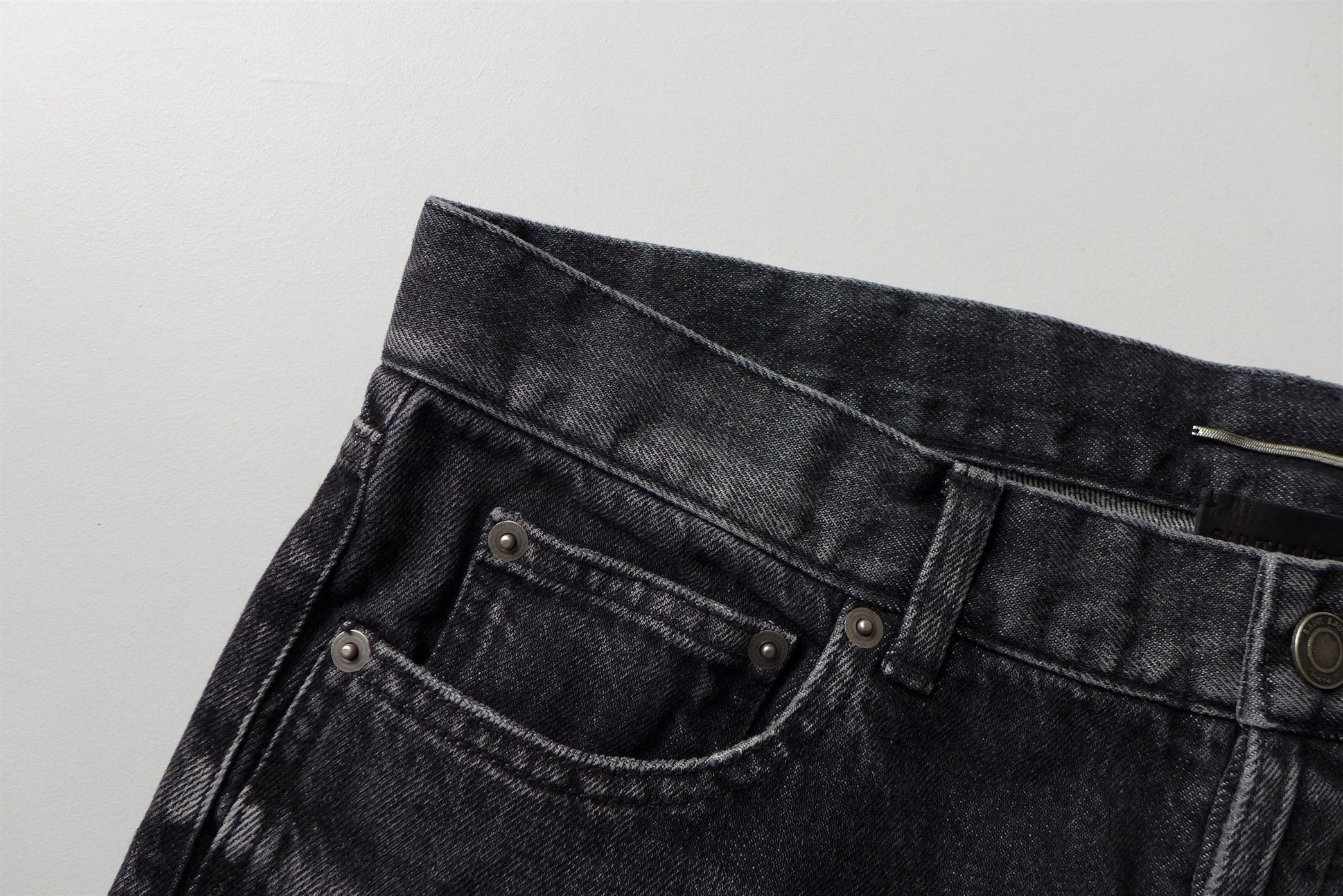 Saint Laurent Paris Saint Laurent D20 Denim Jeans -- Washed Black Size US 31 - 10 Thumbnail