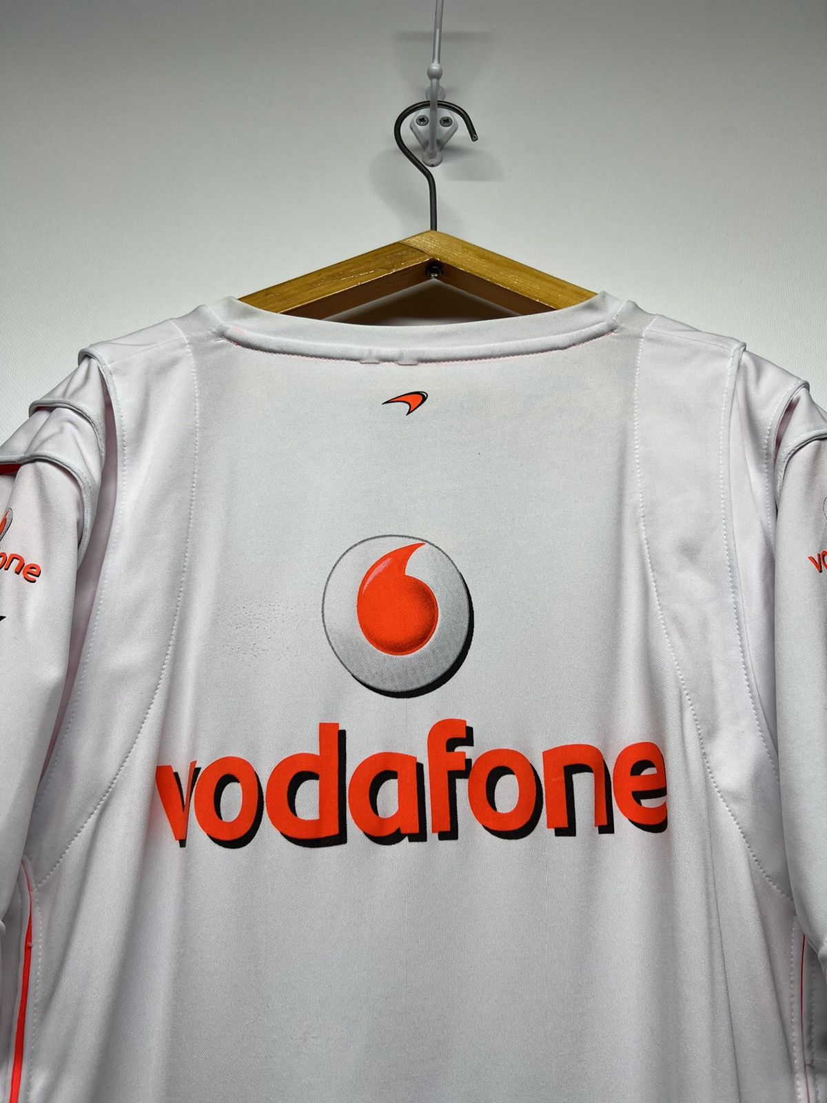 Mercedes-Benz × Vintage Vintage Y2k Mercedes Benz Vodafon Racing Jersey T-Shirt 90’s Size US M / EU 48-50 / 2 - 10 Thumbnail