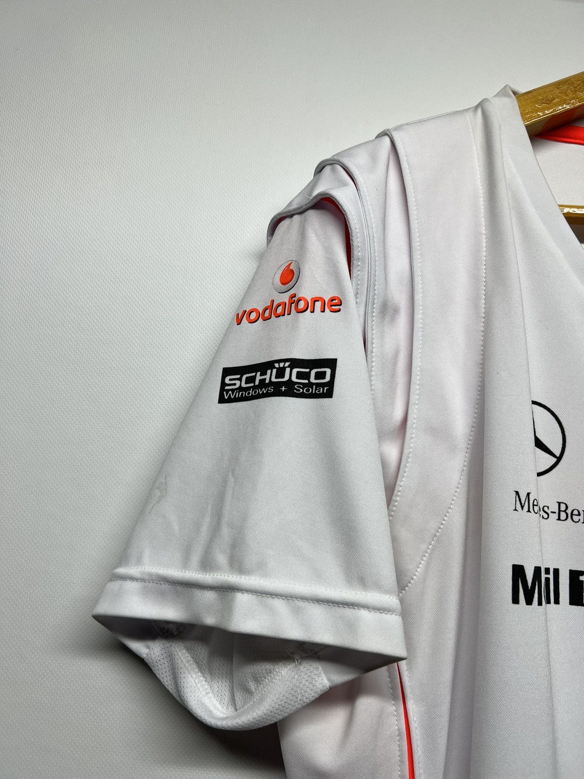 Mercedes-Benz × Vintage Vintage Y2k Mercedes Benz Vodafon Racing Jersey T-Shirt 90’s Size US M / EU 48-50 / 2 - 3 Thumbnail