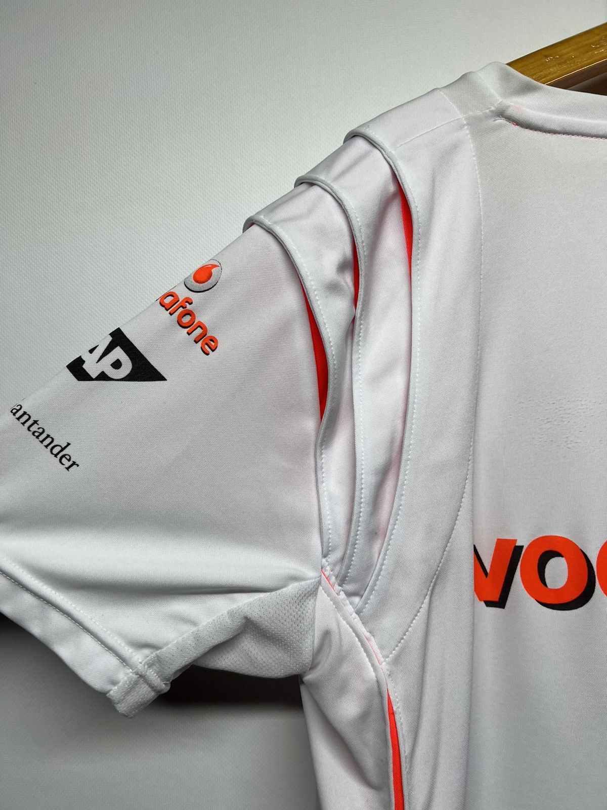 Mercedes-Benz × Vintage Vintage Y2k Mercedes Benz Vodafon Racing Jersey T-Shirt 90’s Size US M / EU 48-50 / 2 - 13 Thumbnail