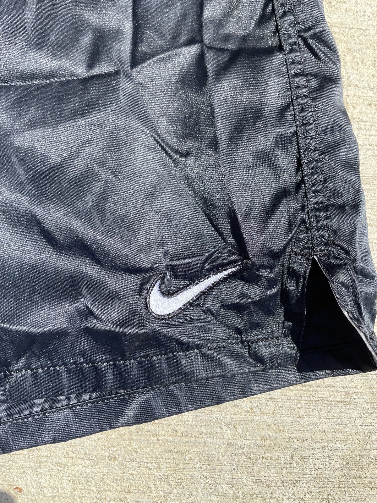 Nike × Vintage Nike swoosh shorts Size US 30 / EU 46 - 2 Thumbnail
