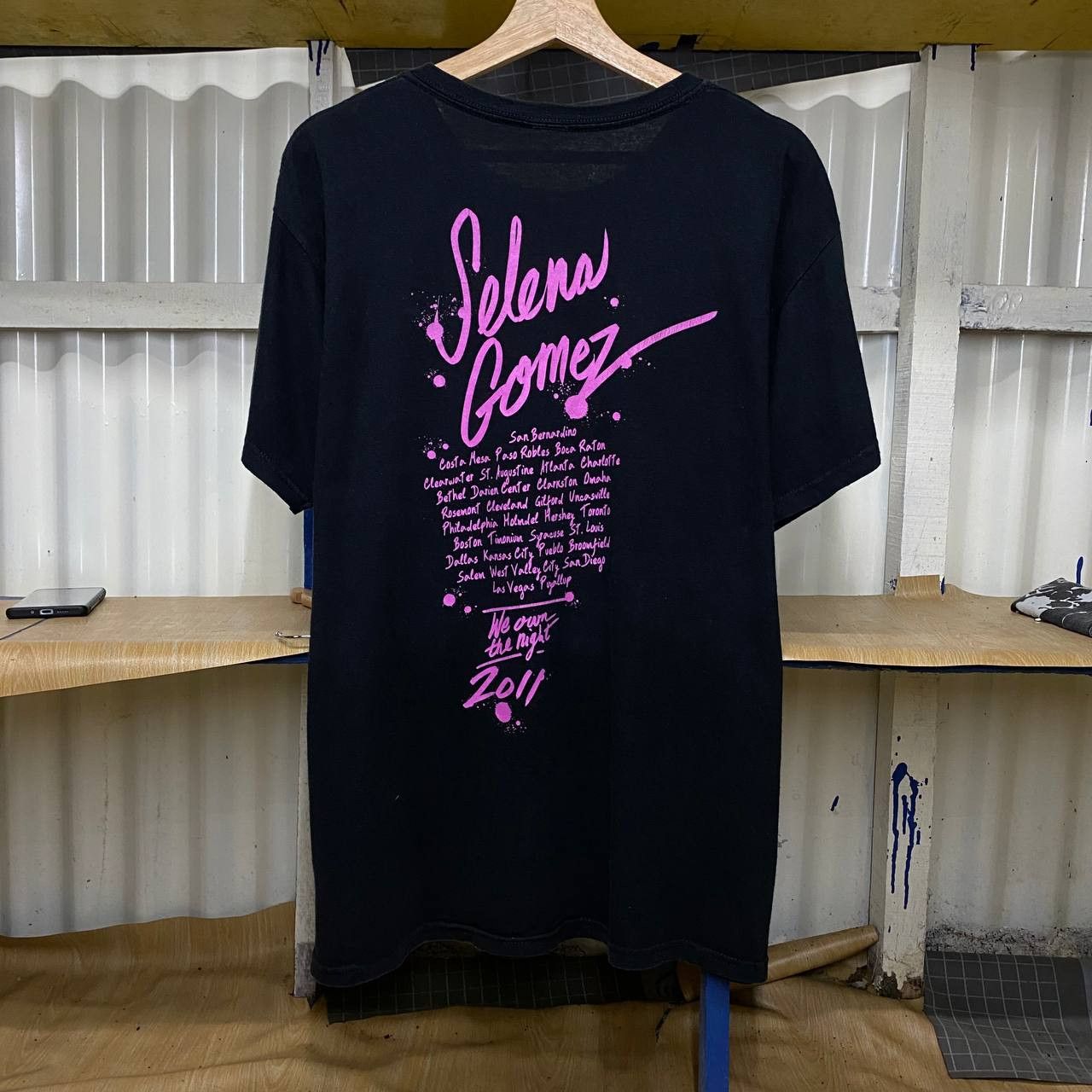 Band Tees × Vintage salena gomez tour 2011 tee Size US L / EU 52-54 / 3 - 6 Thumbnail