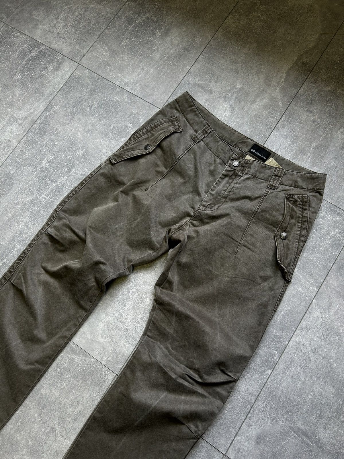 Calvin Klein × Vintage Mens Vintage Calvin Klein Cargo Pants brown y2k streetwear Size US 32 / EU 48 - 20 Thumbnail