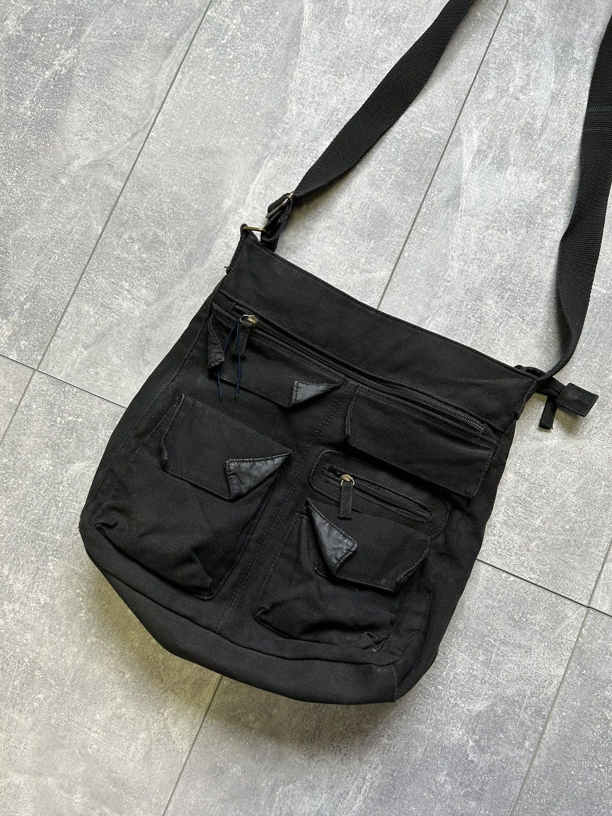 Japanese Brand × Vintage Vintage black Sling bag y2k streetwear Japanese brand rare Size ONE SIZE - 2 Thumbnail
