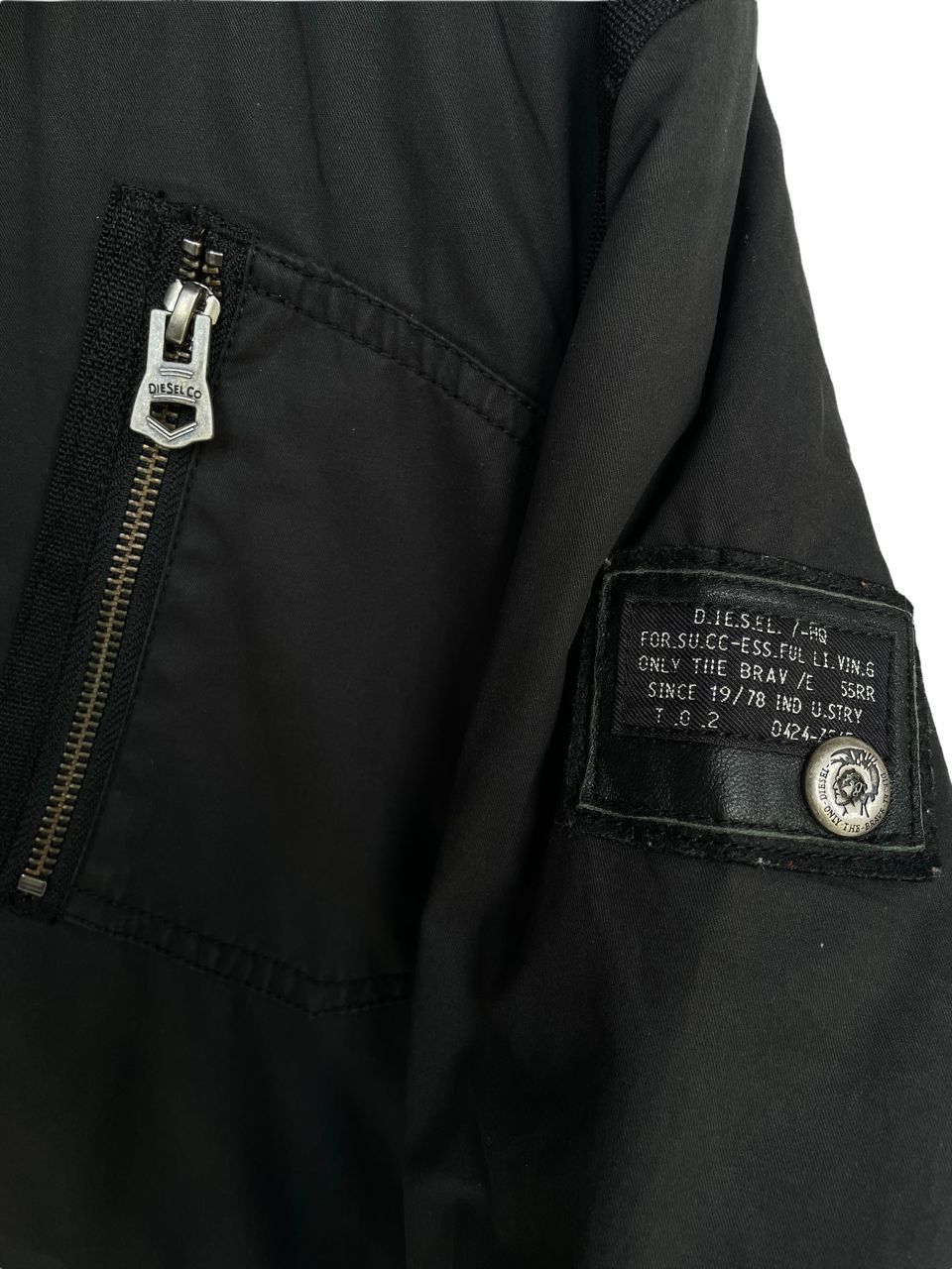 Diesel Vintage Diesel Puffer Military Style Hoodie Jacket Size US L / EU 52-54 / 3 - 9 Thumbnail