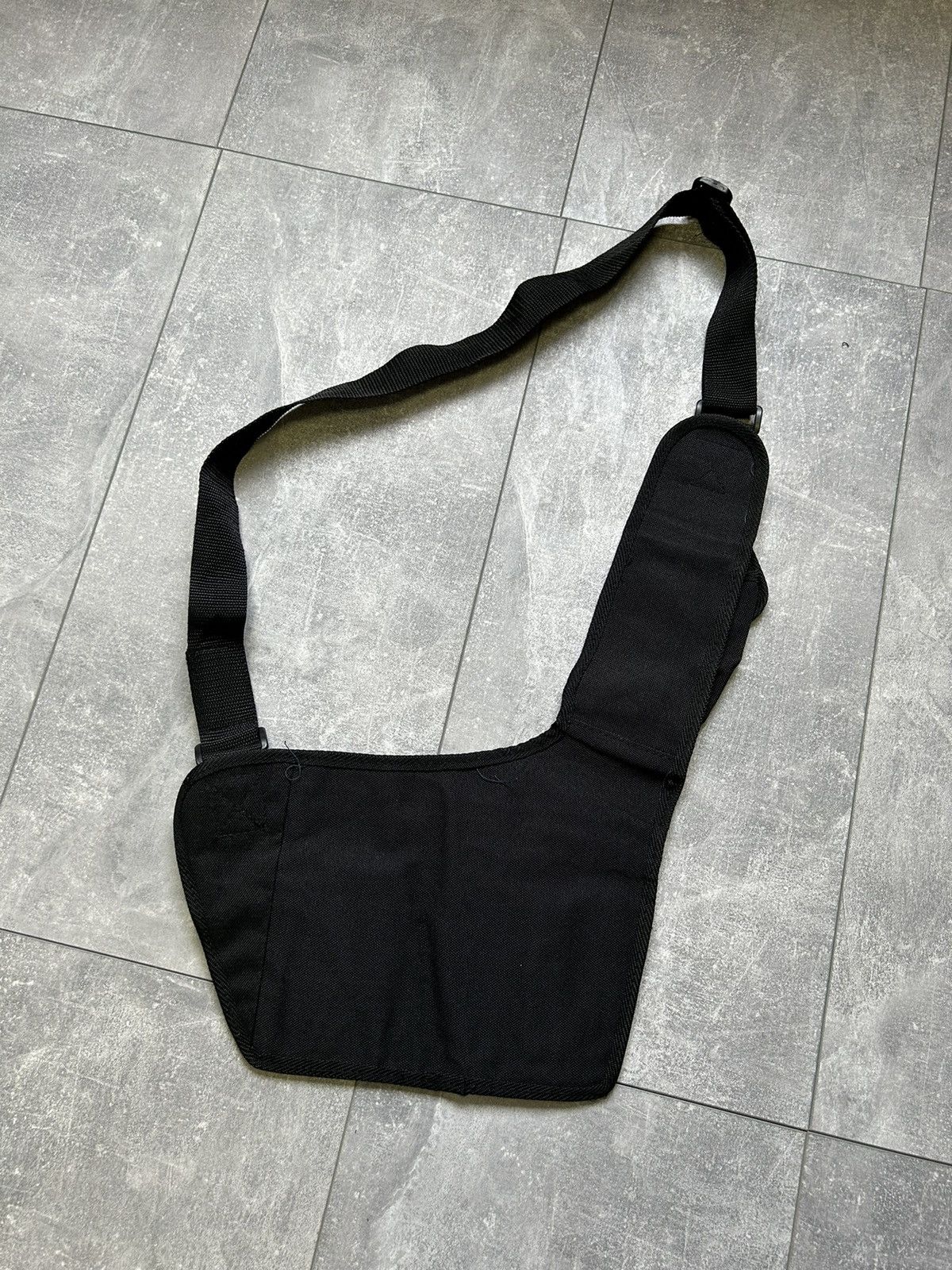Japanese Brand × Vintage Vintage black Sling bag y2k streetwear Japanese brand rare Size ONE SIZE - 3 Thumbnail