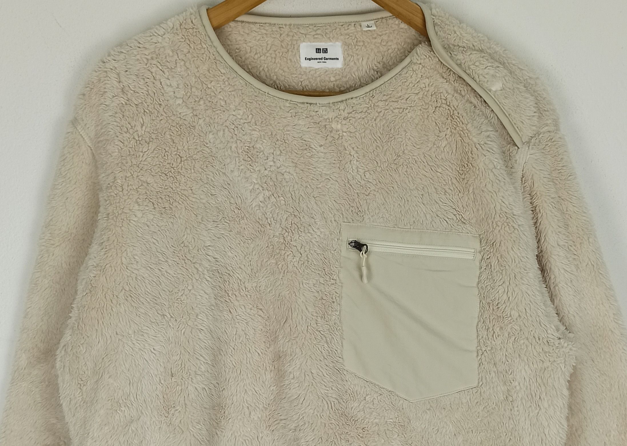 Engineered Garments × Uniqlo 🔥STEALS🔥 Engineered Garments X Uniqlo Cream Colour soft Size US L / EU 52-54 / 3 - 2 Thumbnail