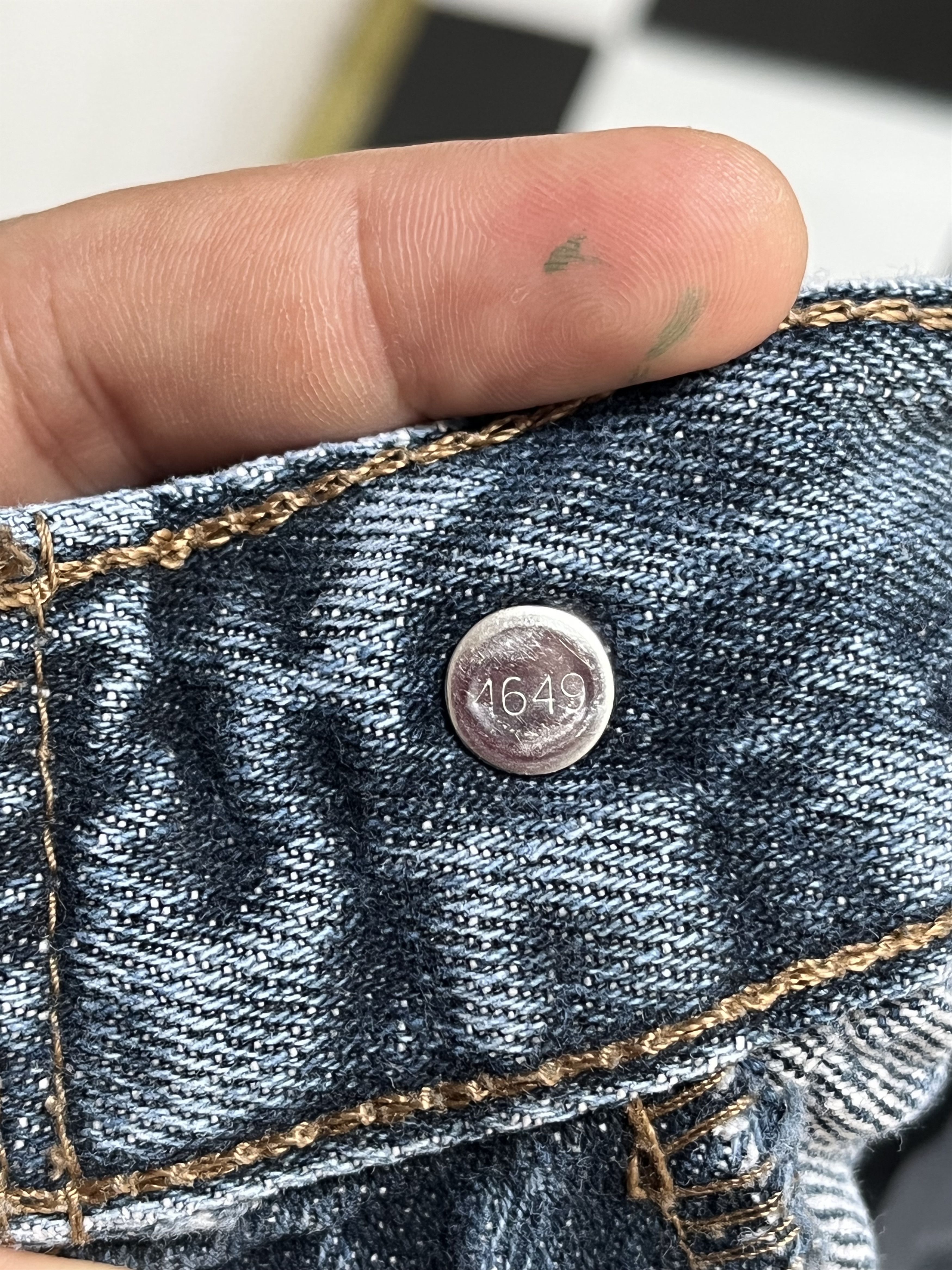 Levi's Vintage Levis 559 Distressed Jeans -L73 Size US 31 - 8 Thumbnail