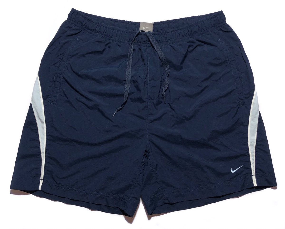 Nike Nike Vintage Nylon Shorts Size US 36 / EU 52 - 1 Thumbnail