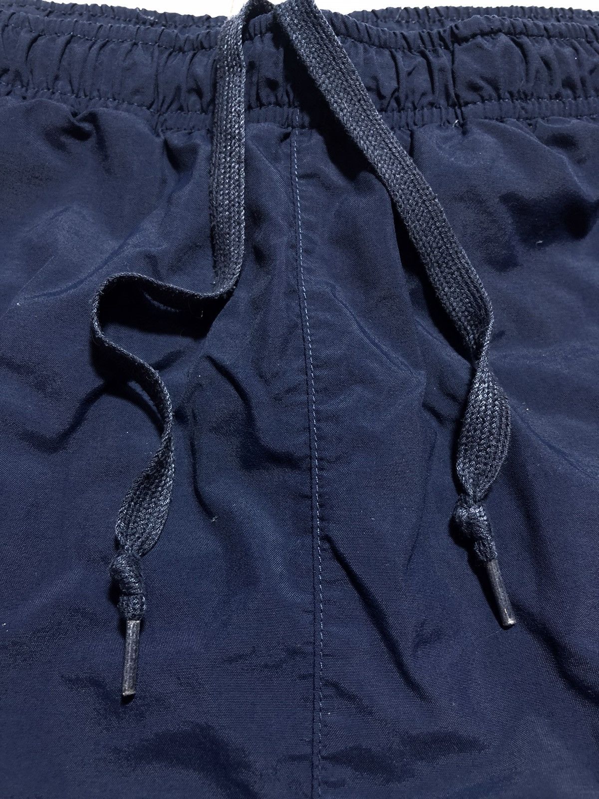 Nike Nike Vintage Nylon Shorts Size US 36 / EU 52 - 4 Thumbnail