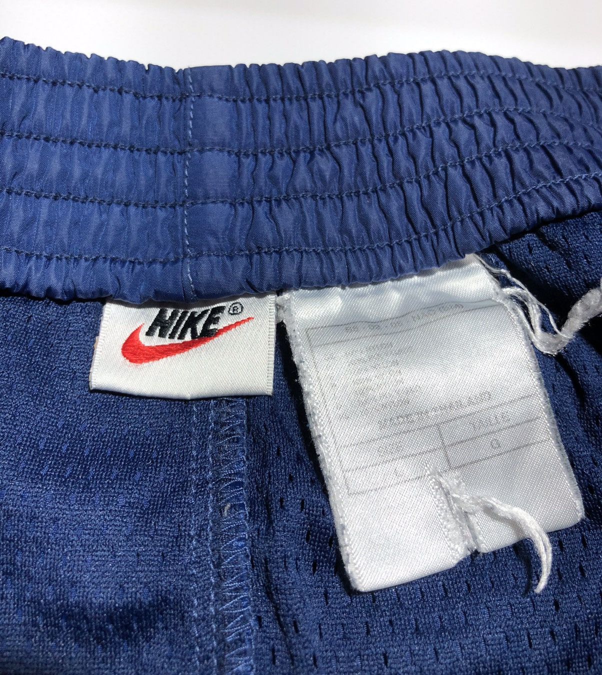 Nike Vintage 90’s Nike Side Snap Button Swoosh Nylon Pants Size US 34 / EU 50 - 6 Thumbnail