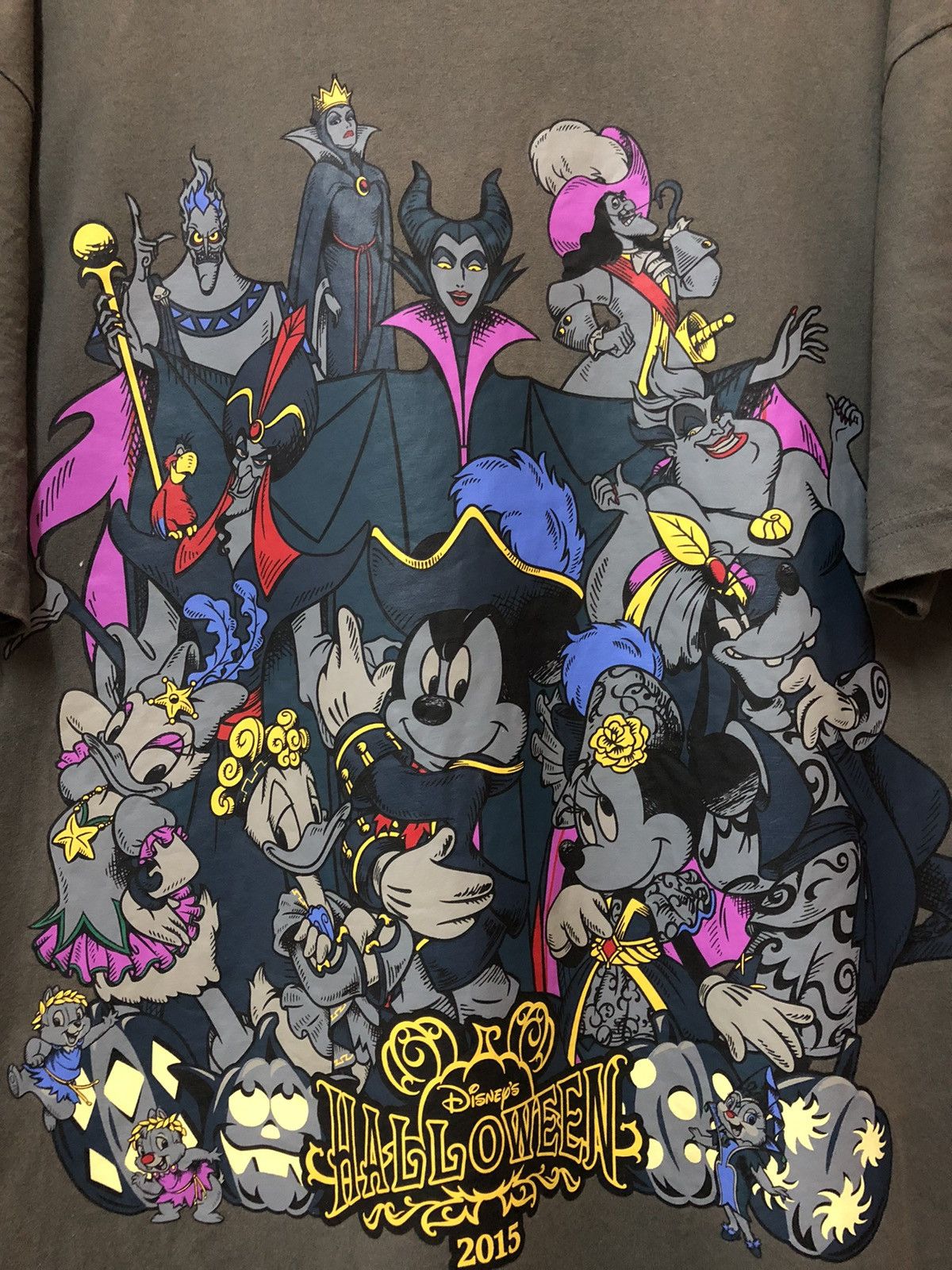 Disney × Mickey Mouse Mickey Mouse Disney Halloween 2015 Overprint Rare Tee Shirt Size US XL / EU 56 / 4 - 2 Thumbnail