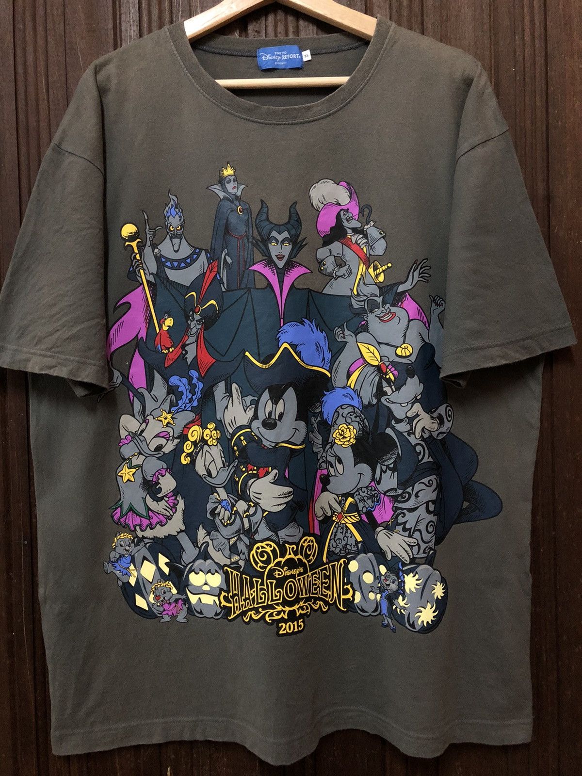 Disney × Mickey Mouse Mickey Mouse Disney Halloween 2015 Overprint Rare Tee Shirt Size US XL / EU 56 / 4 - 1 Thumbnail