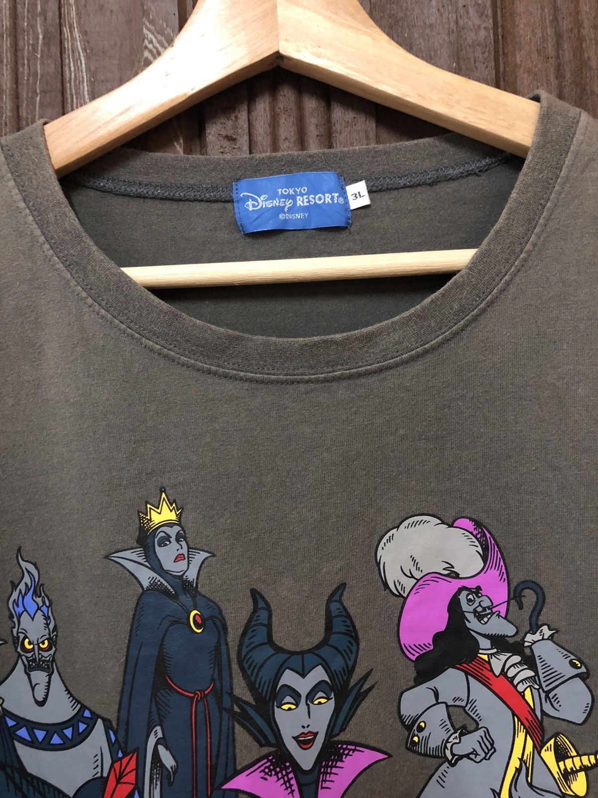 Disney × Mickey Mouse Mickey Mouse Disney Halloween 2015 Overprint Rare Tee Shirt Size US XL / EU 56 / 4 - 9 Thumbnail