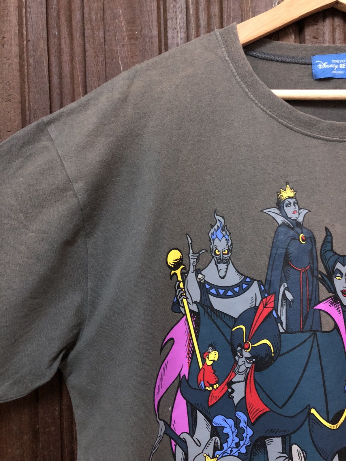 Disney × Mickey Mouse Mickey Mouse Disney Halloween 2015 Overprint Rare Tee Shirt Size US XL / EU 56 / 4 - 7 Thumbnail