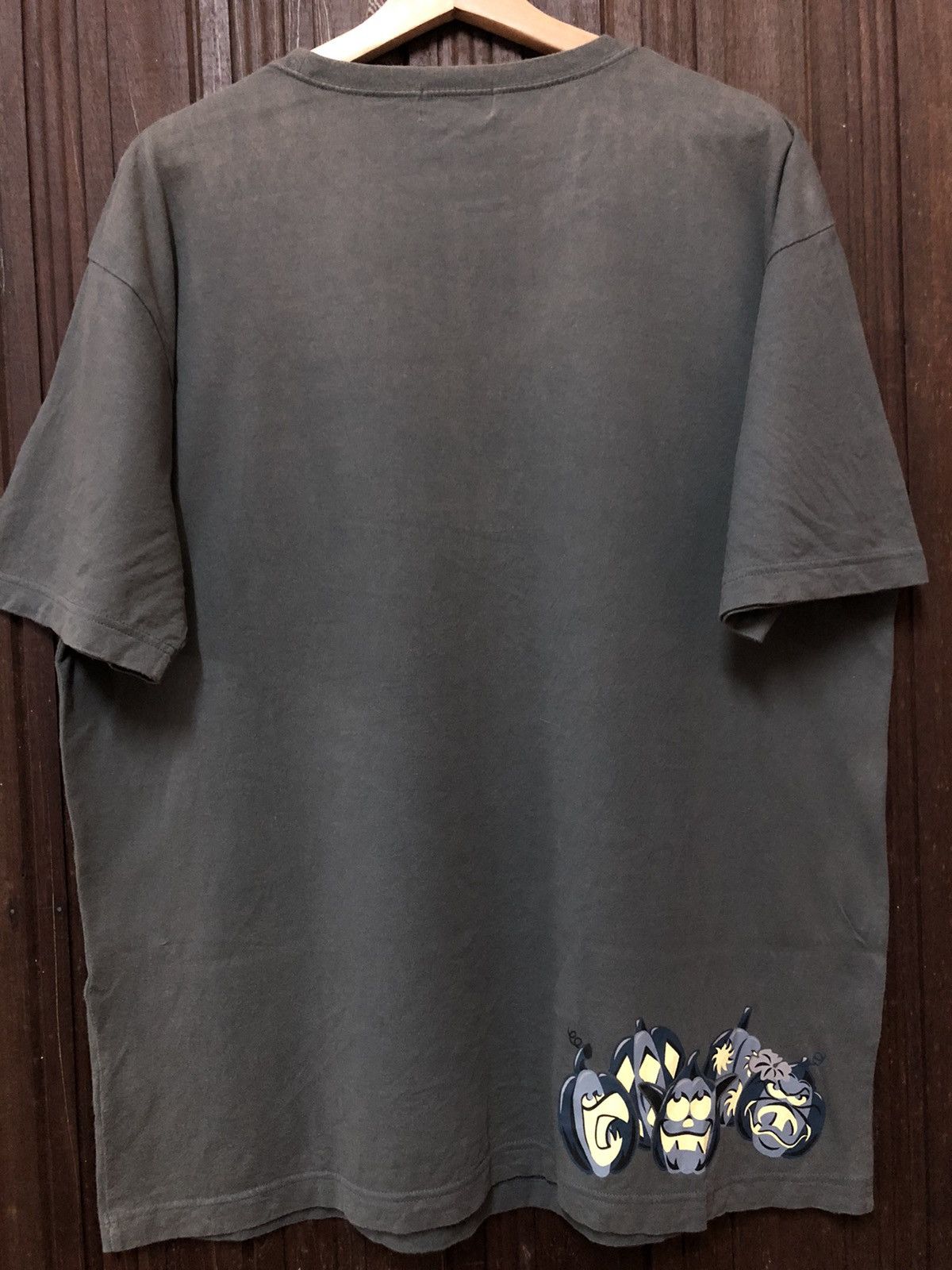Disney × Mickey Mouse Mickey Mouse Disney Halloween 2015 Overprint Rare Tee Shirt Size US XL / EU 56 / 4 - 10 Thumbnail