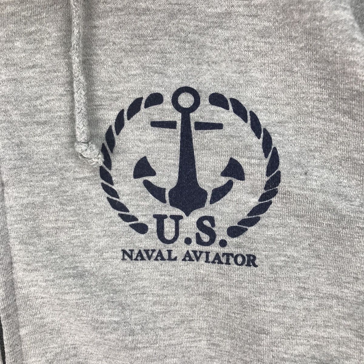 Avirex Vintage Avirex Us Naval Hoodies Size US L / EU 52-54 / 3 - 4 Thumbnail