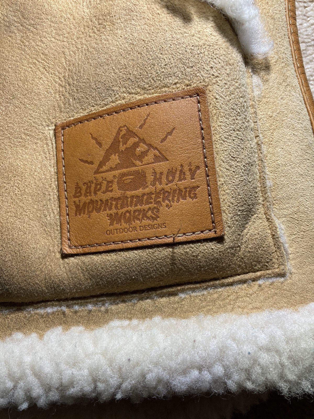 Bape 2012 Bape Sheepskin Fur Sleeveless Vest Mountain Ape Brown Size US M / EU 48-50 / 2 - 2 Thumbnail