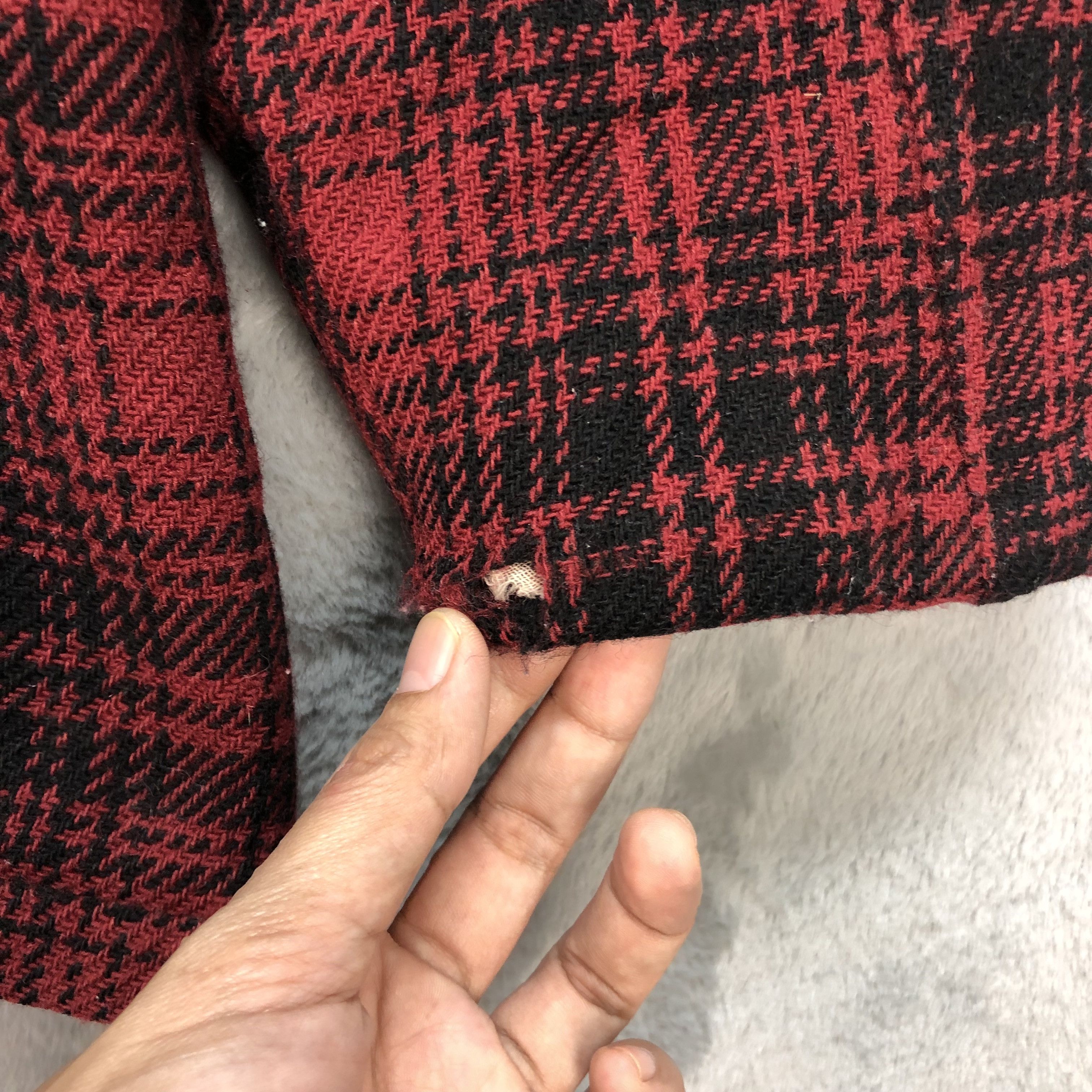 Vintage RARE🔥 WOOLRICH RED TARTAN WOOL JACKET #5913-213 Size M / US 6-8 / IT 42-44 - 12 Thumbnail