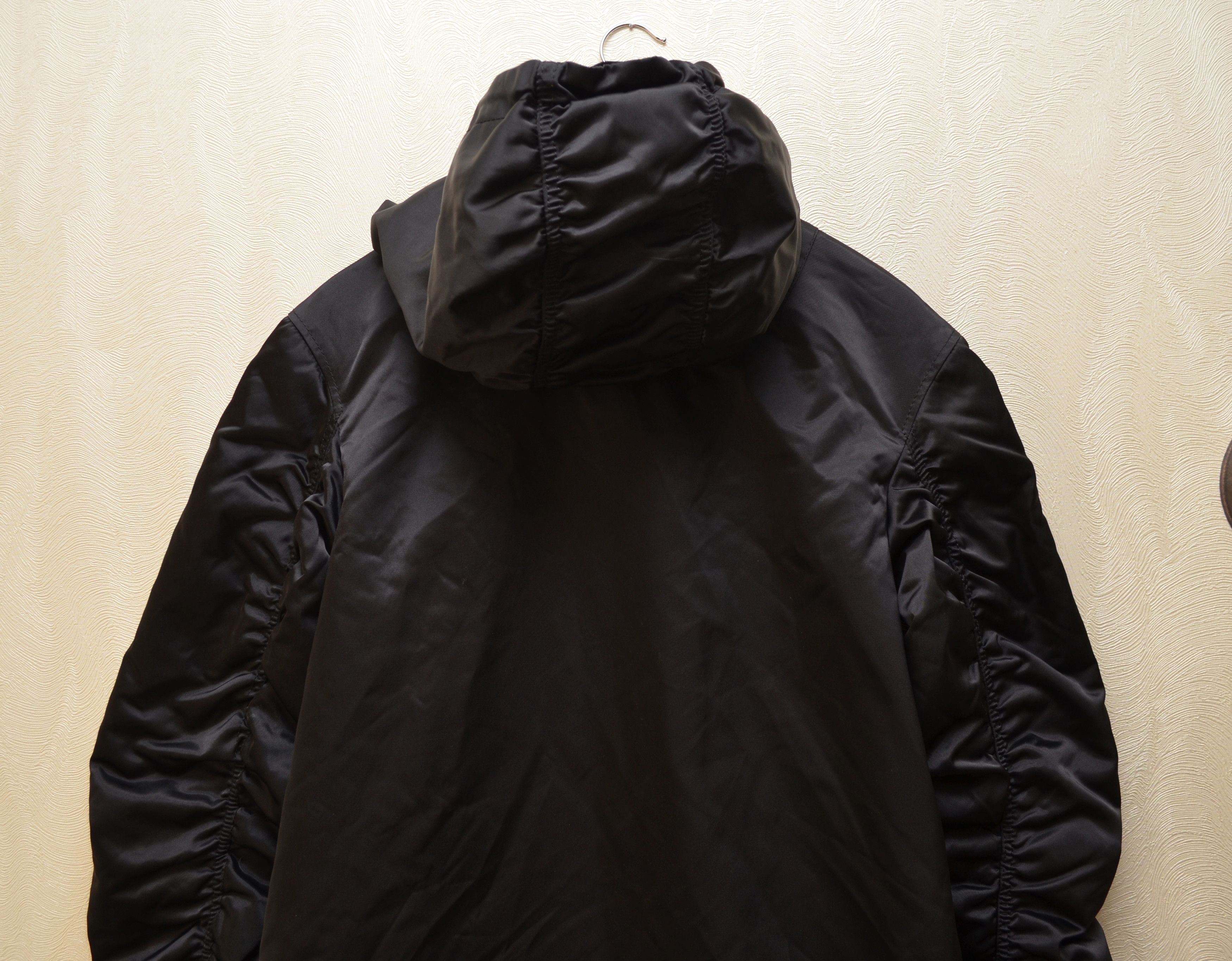 Acne Studios Acne Studios Lexi Ruched Satin Bomber Jacket Black Size XS / US 0-2 / IT 36-38 - 13 Thumbnail
