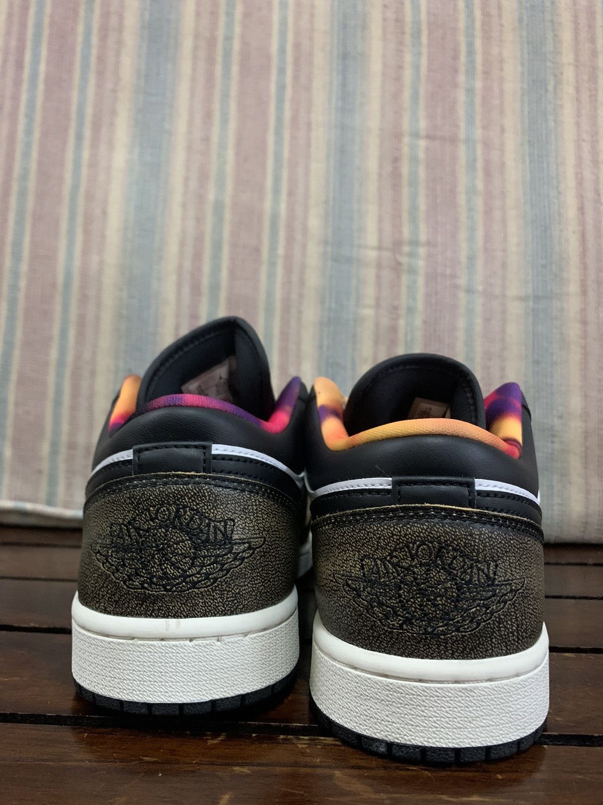 Jordan Brand Nike Air Jordan 1 Low SE Size US 10 / EU 43 - 6 Thumbnail
