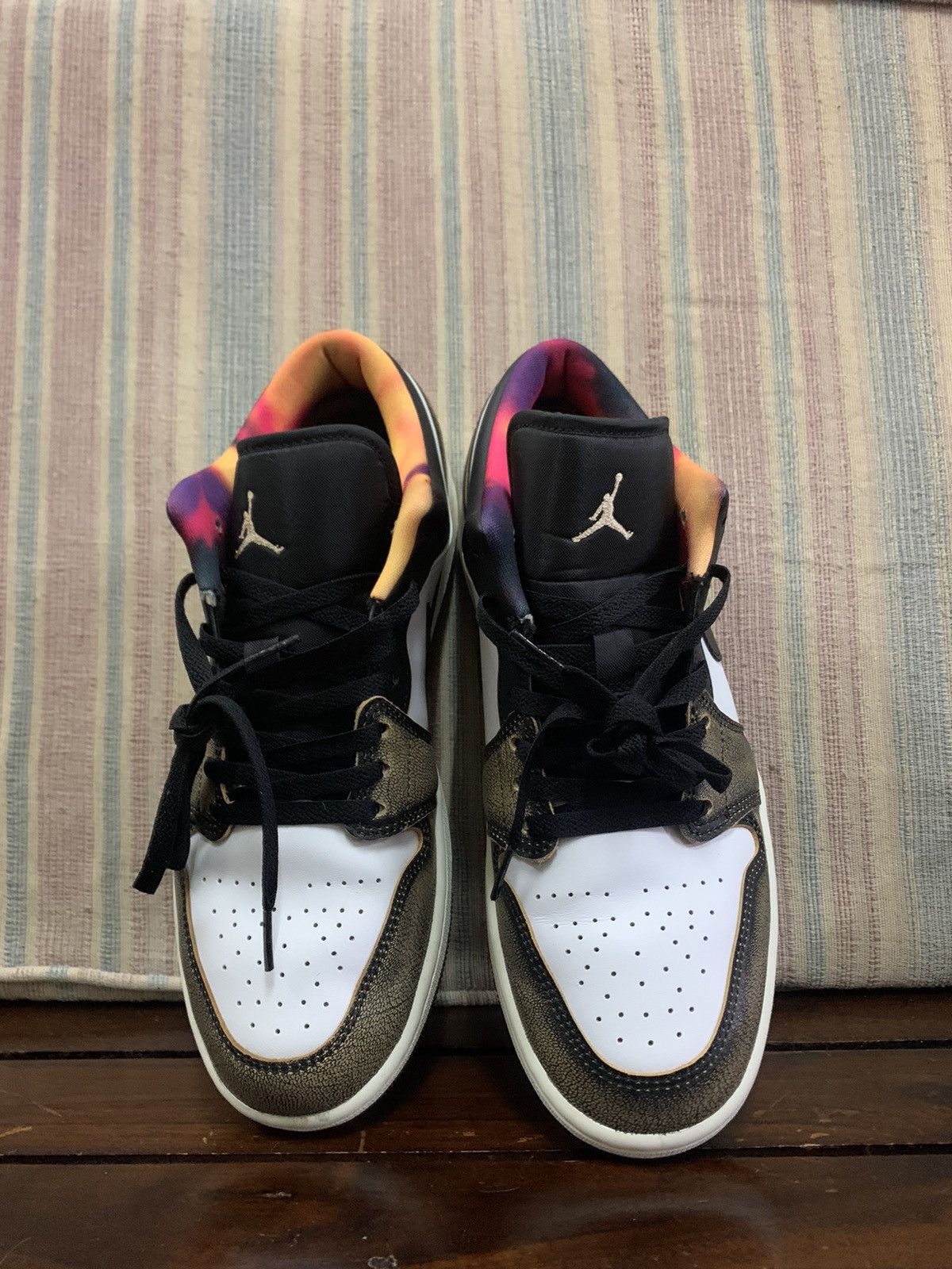 Jordan Brand Nike Air Jordan 1 Low SE Size US 10 / EU 43 - 8 Thumbnail