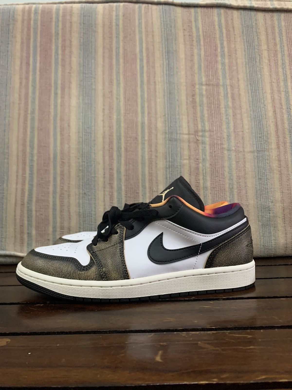 Jordan Brand Nike Air Jordan 1 Low SE Size US 10 / EU 43 - 7 Thumbnail