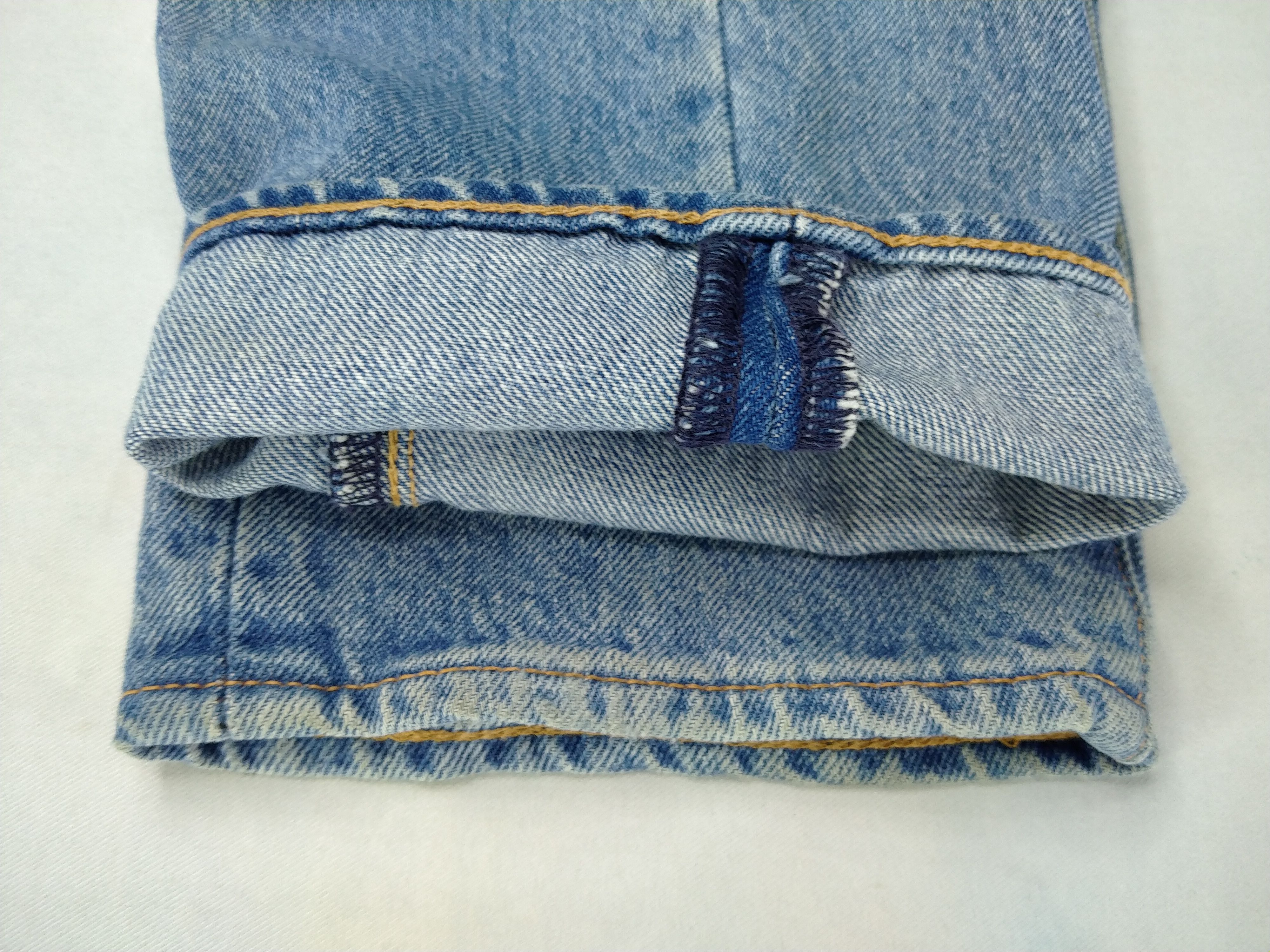 Levi's Vintage Levi's 502 Light Wash Denim 31x28.5 -JN152 Size US 31 - 24 Thumbnail