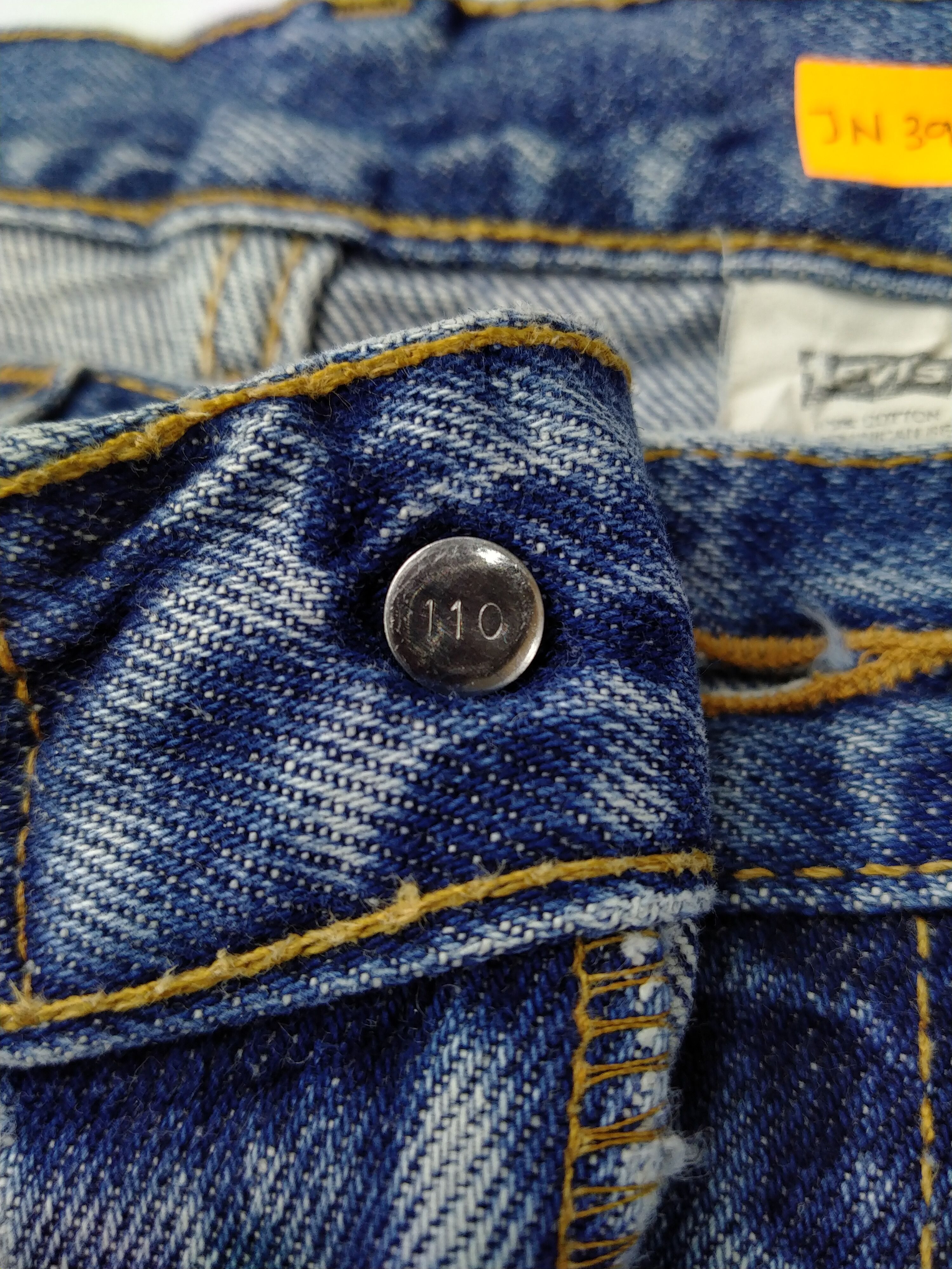 Levi's Dirty Blue Vintage Levi's 550 Relaxed Fit Denim -JN391 Size US 37 - 8 Thumbnail