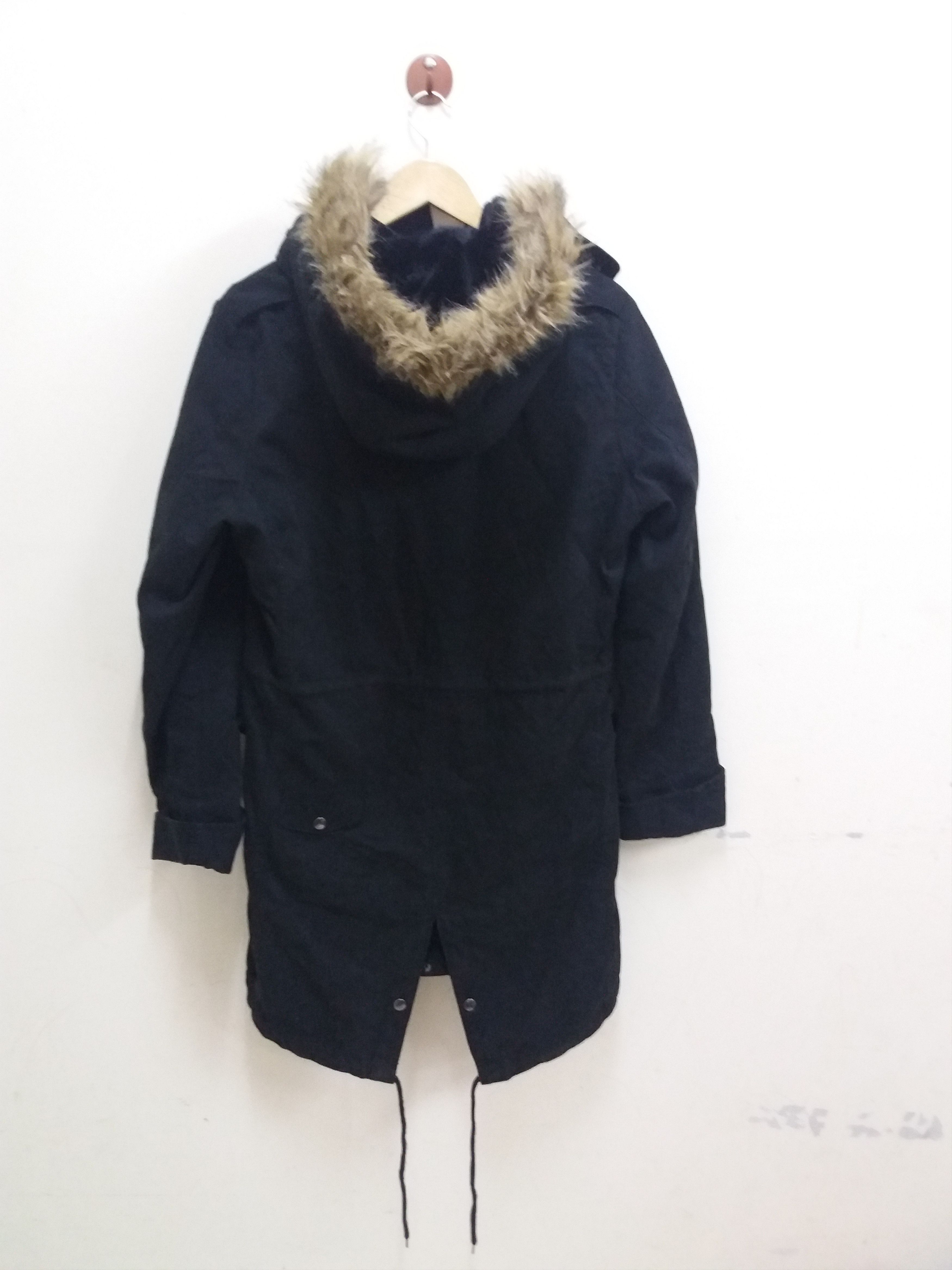 Japanese Brand Takeo Kikuchi parkas/ long jacket with fur hooded size 2 Size US M / EU 48-50 / 2 - 3 Thumbnail