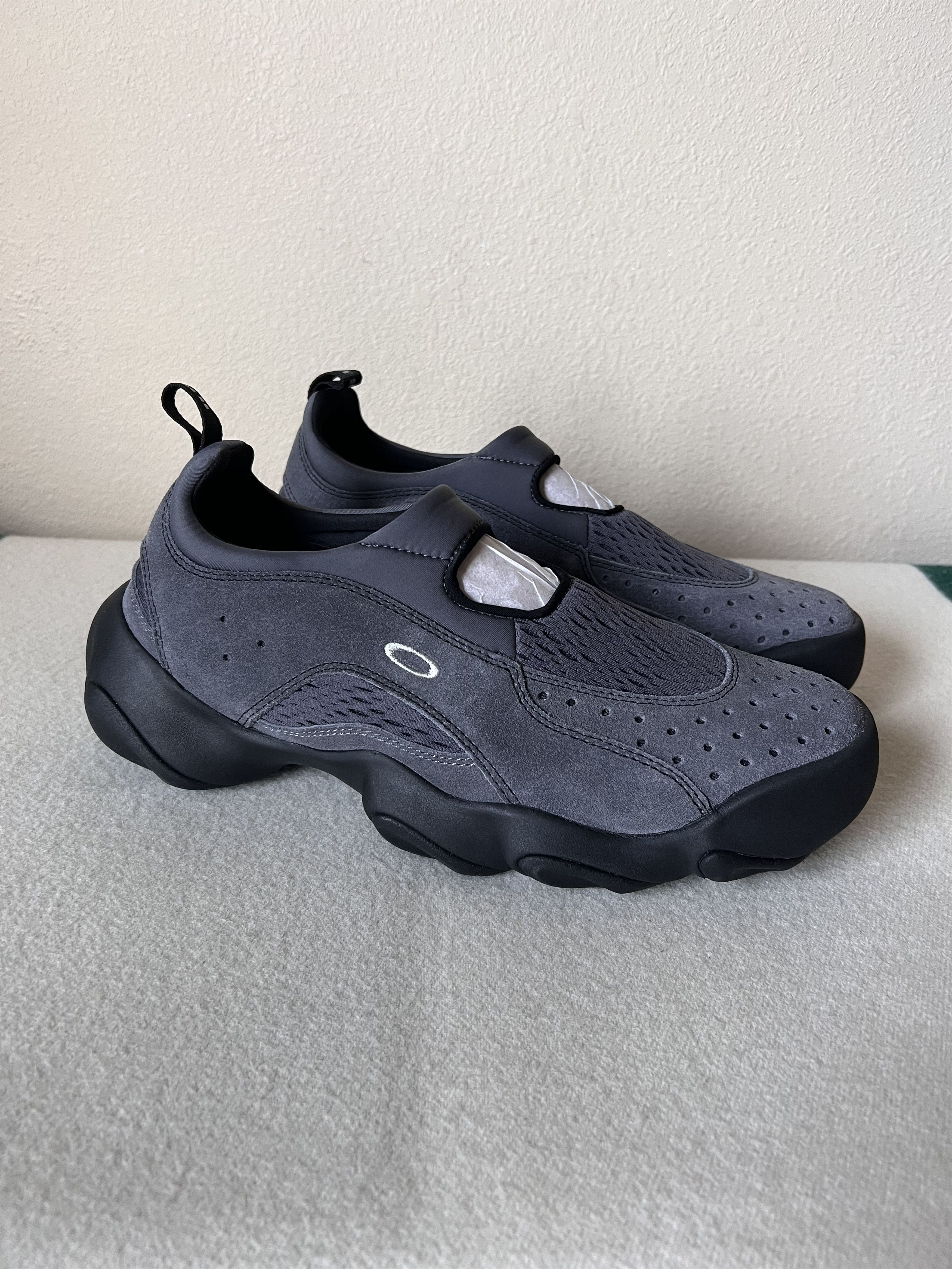 Oakley Oakley Factory Team Flesh Sandal in Asphalt Grey | Grailed