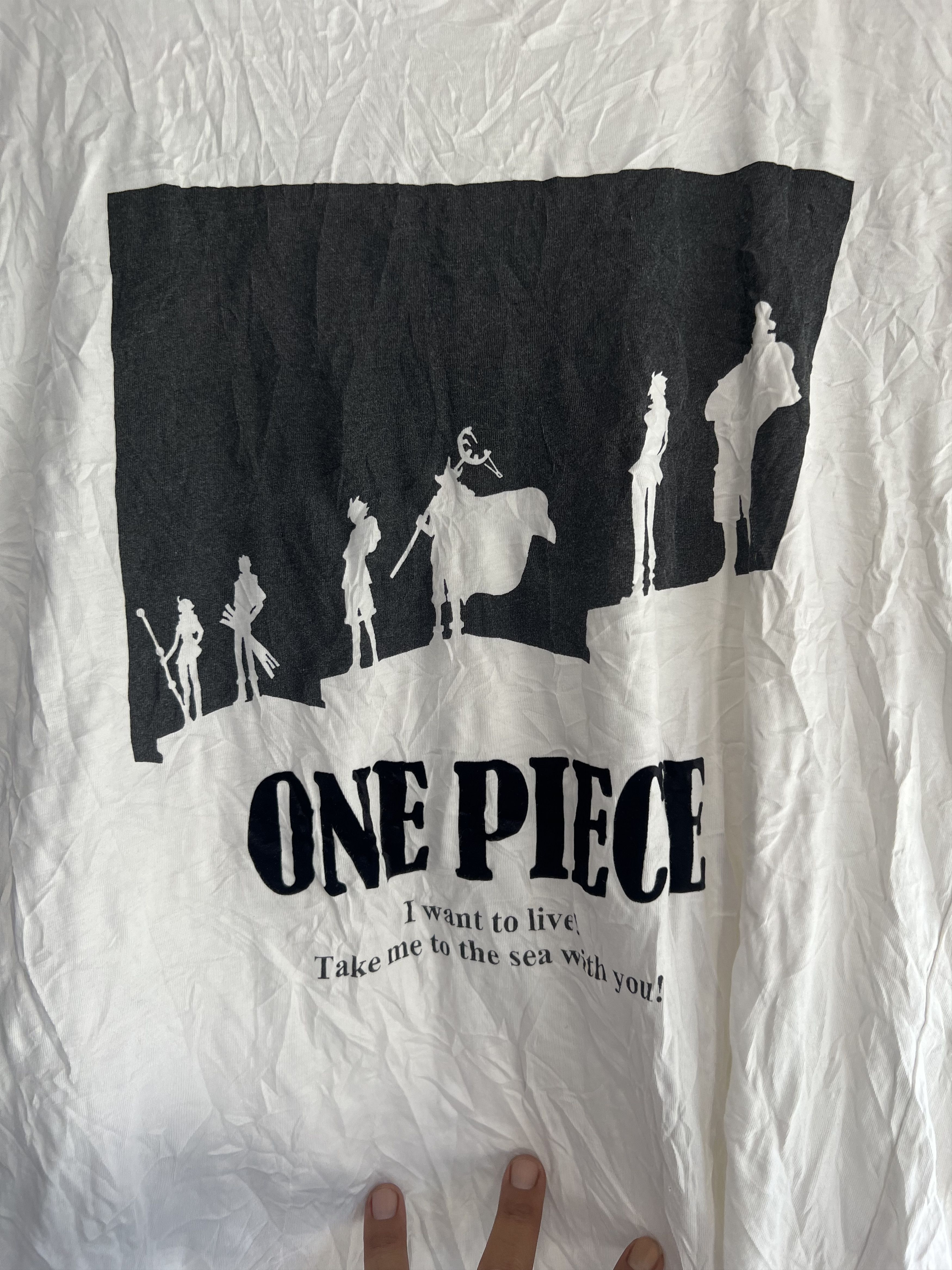 One Piece 🔥Distressed One Piece Uniqlo Printed Tees Size US M / EU 48-50 / 2 - 6 Thumbnail