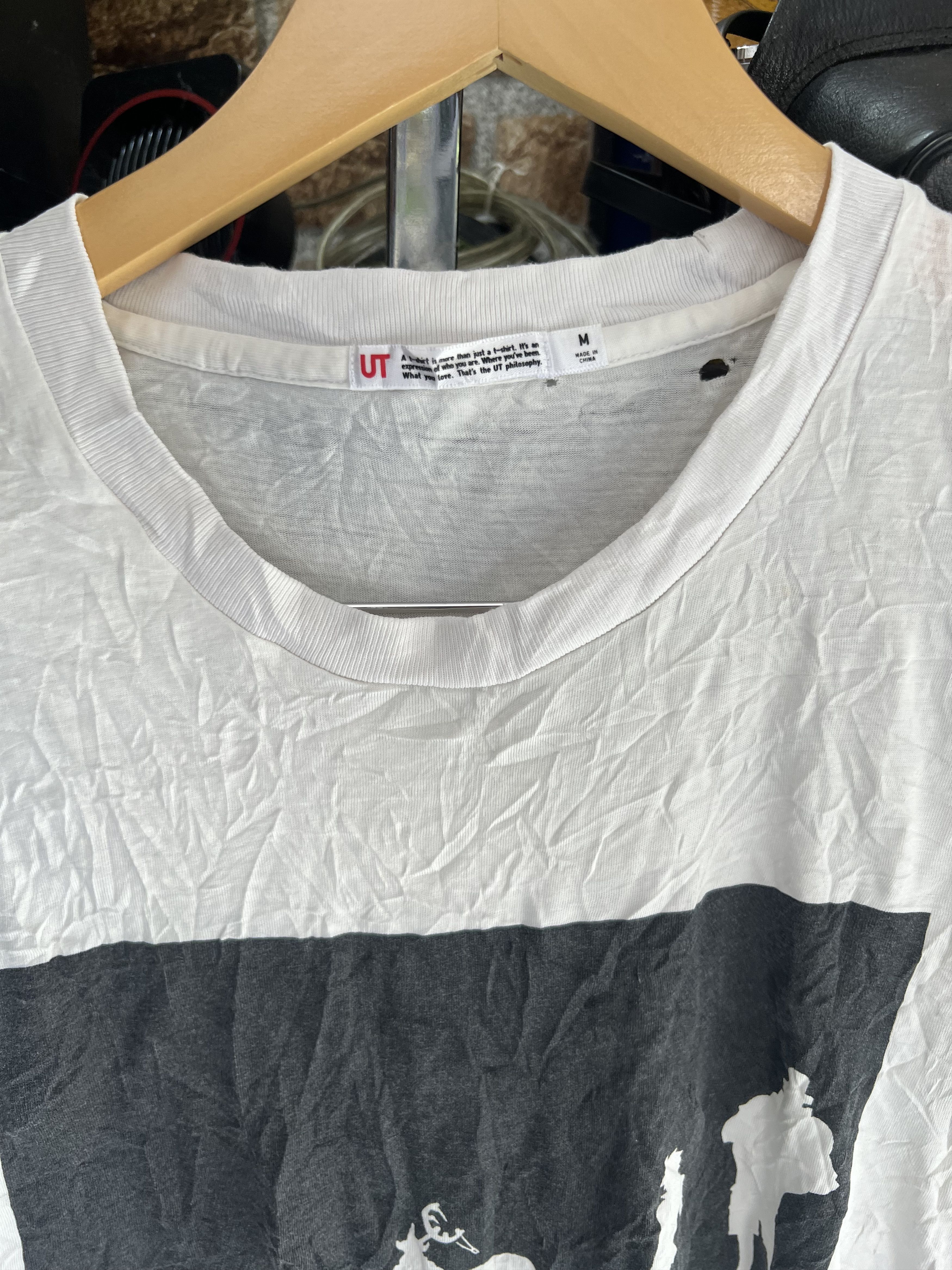 One Piece 🔥Distressed One Piece Uniqlo Printed Tees Size US M / EU 48-50 / 2 - 10 Thumbnail